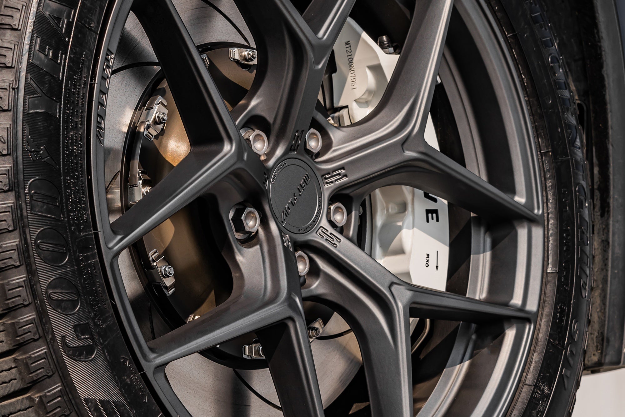 LYNK&CO 01-003-FF FK07