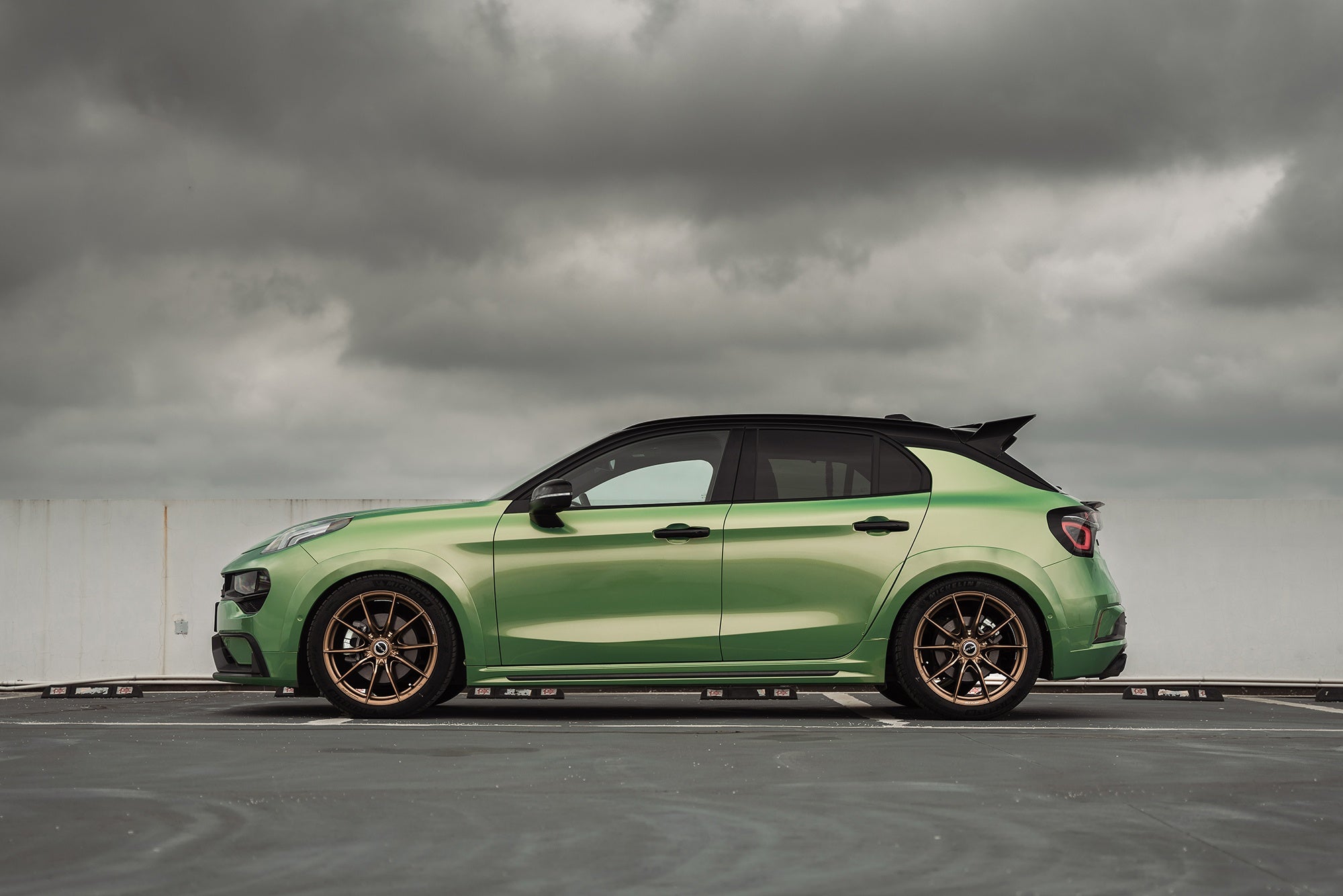 LYNK&CO 02 HATCHBACK-001-FF 011
