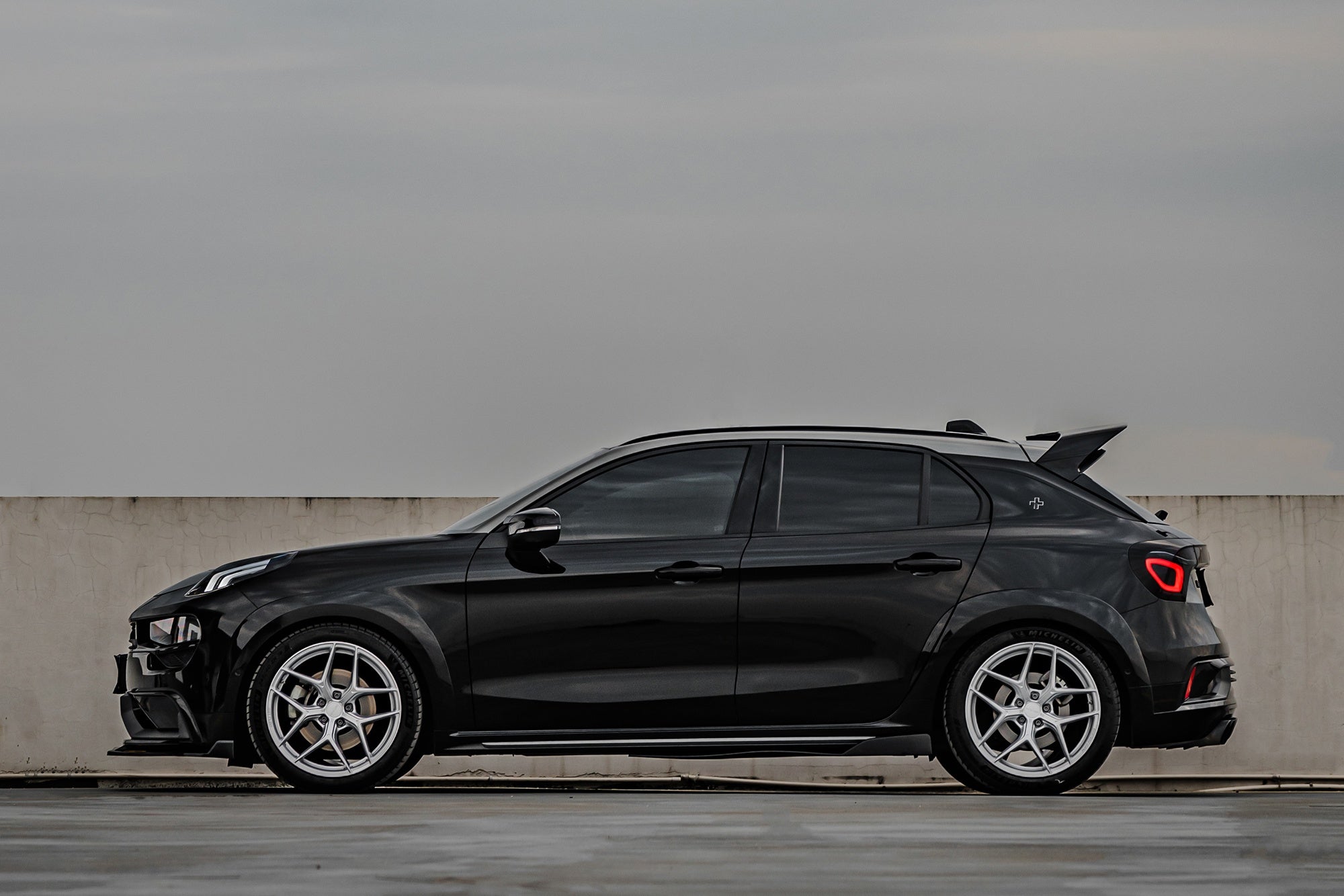 LYNK&CO 02 HATCHBACK-001-FG FK07
