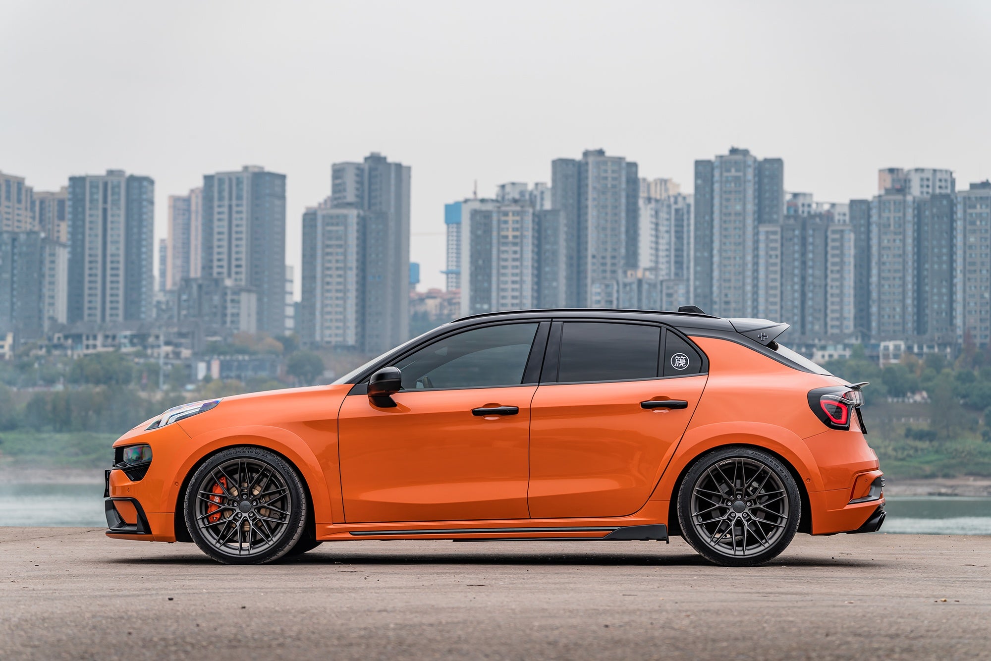 LYNK&CO 02 HATCHBACK-001-MST 715