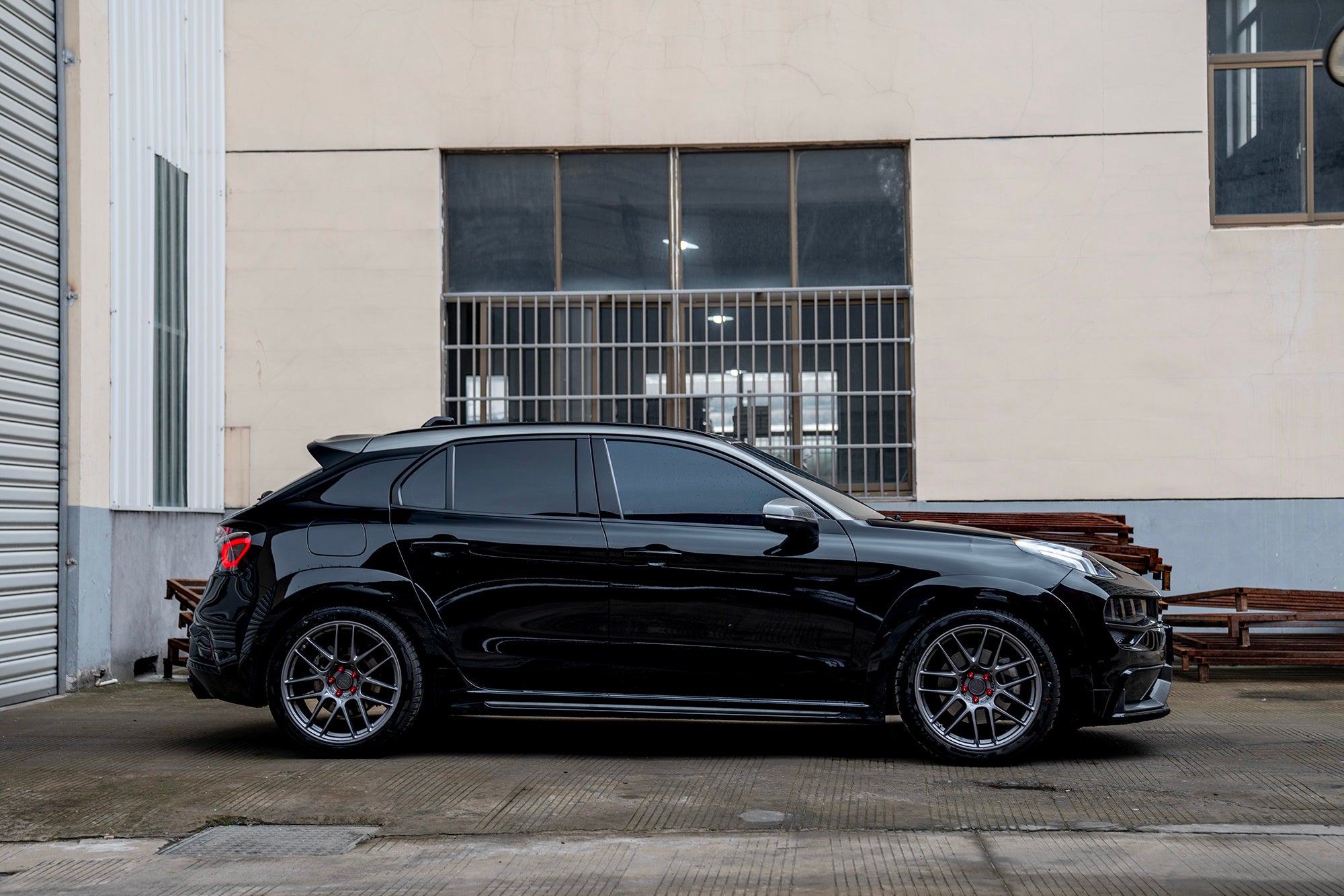 LYNK&CO 02 HATCHBACK-001-MST CK70