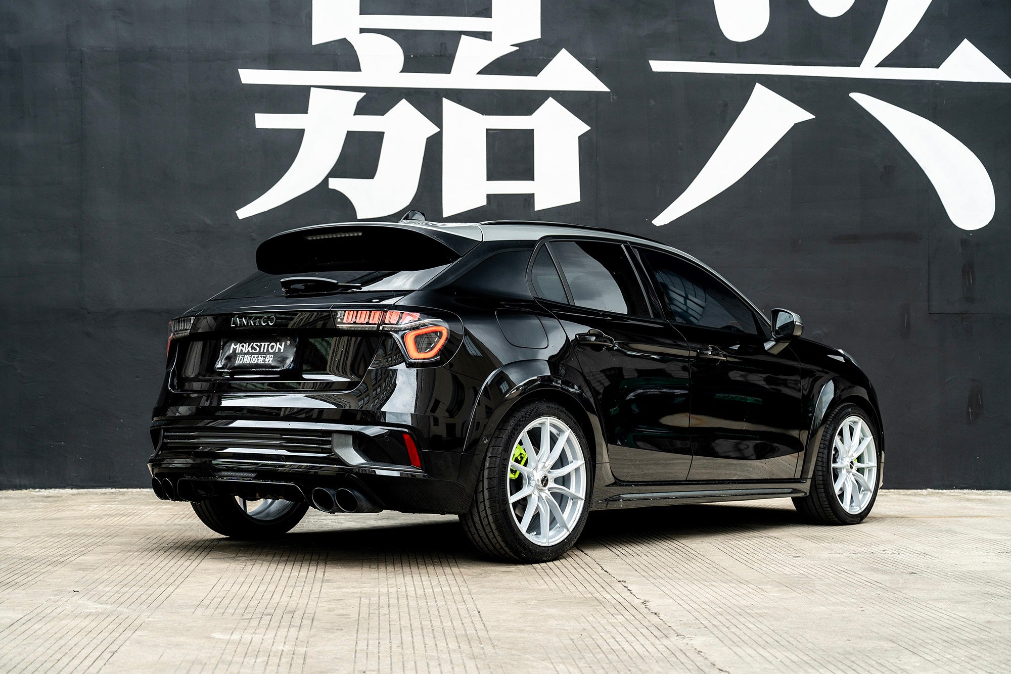 LYNK&CO 02 HATCHBACK-003-FF 011