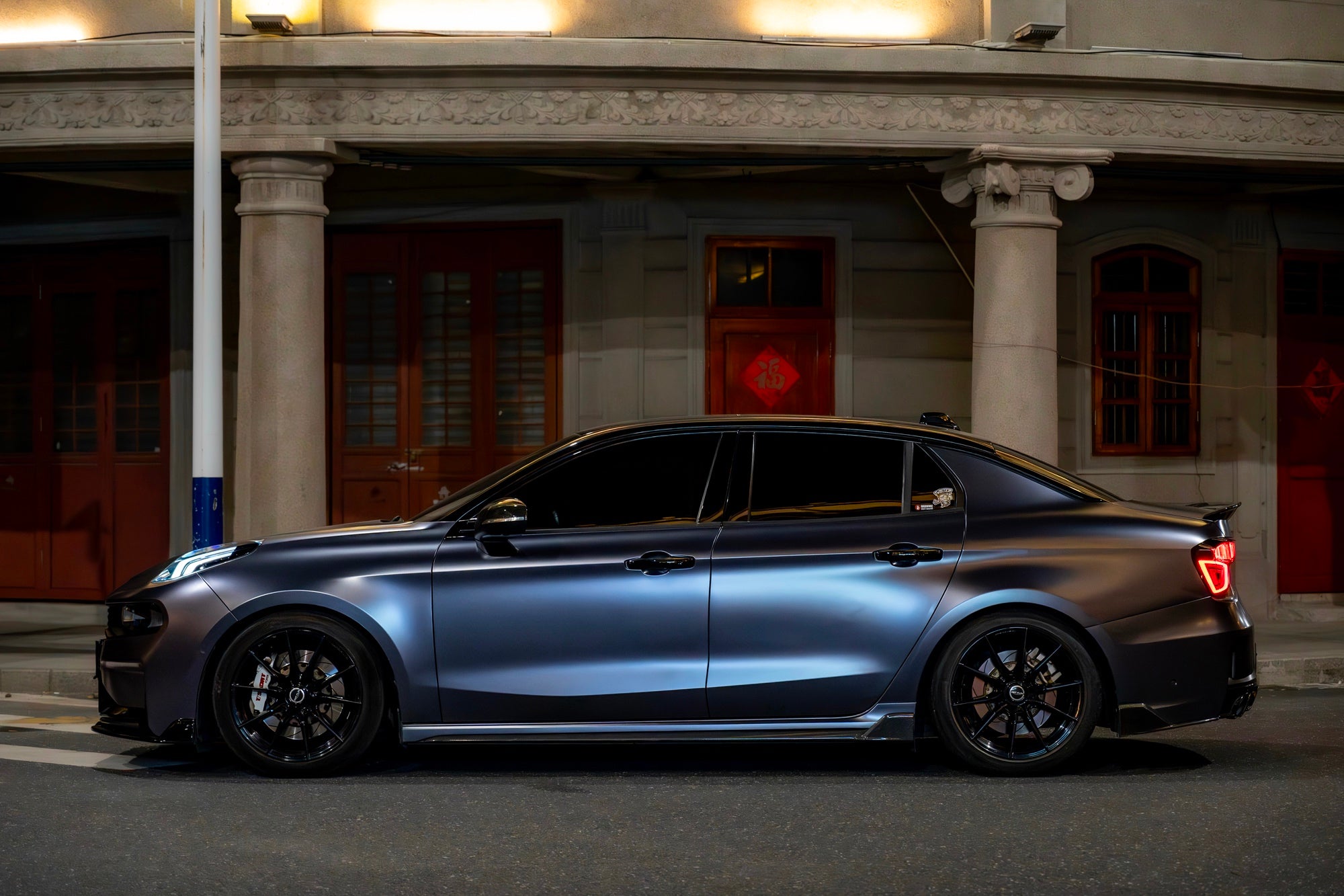 LYNK&CO 03-001-FF 011