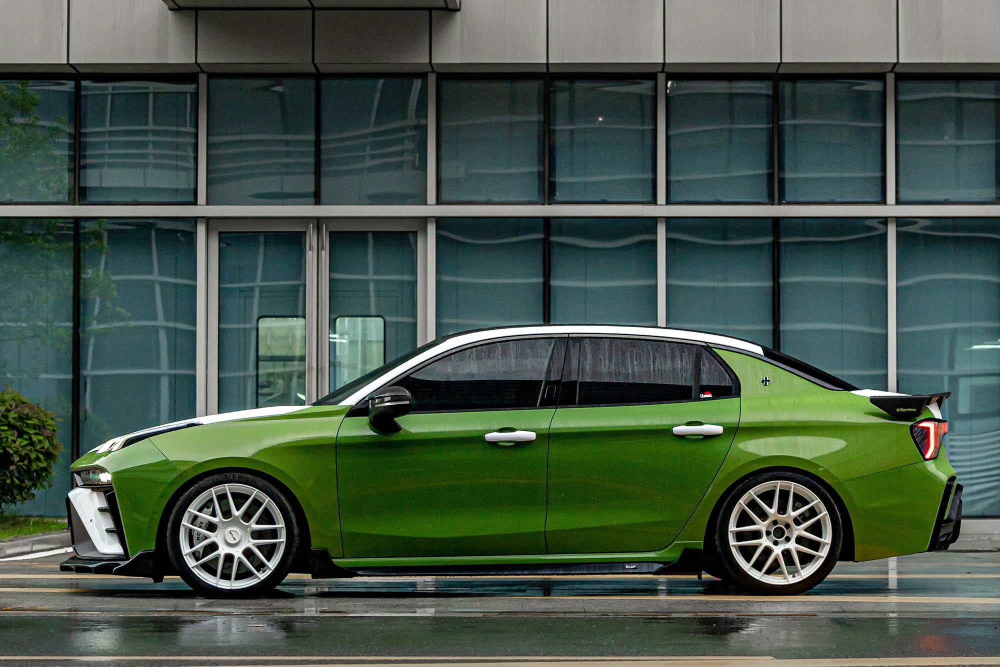 LYNK&CO 03-001-FF CK70CE