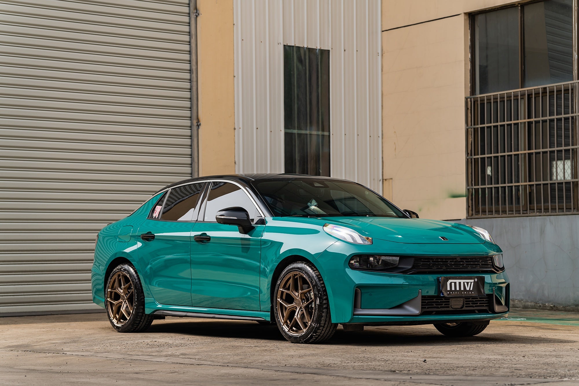 LYNK&CO 03-001-FF FK07