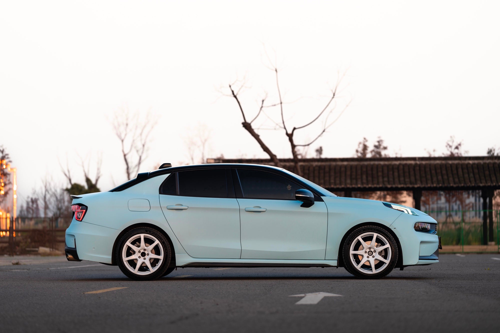 LYNK&CO 03-001-FF MR7
