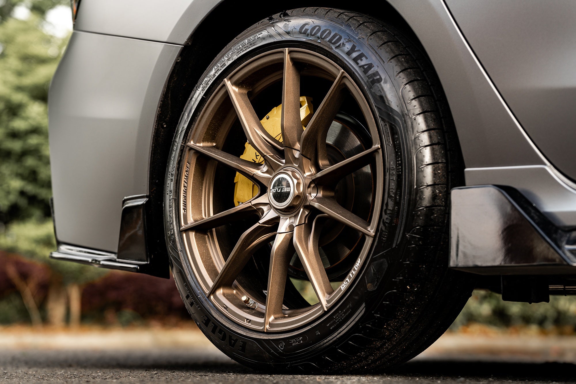 LYNK&CO 03-002-FF 011