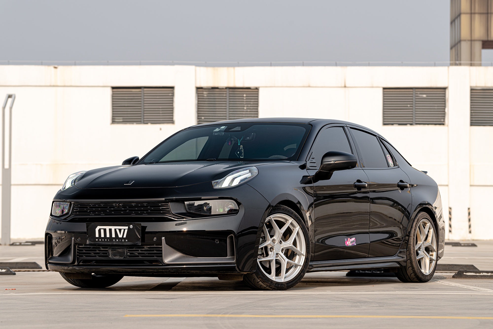 LYNK&CO 03-002-FF FK07