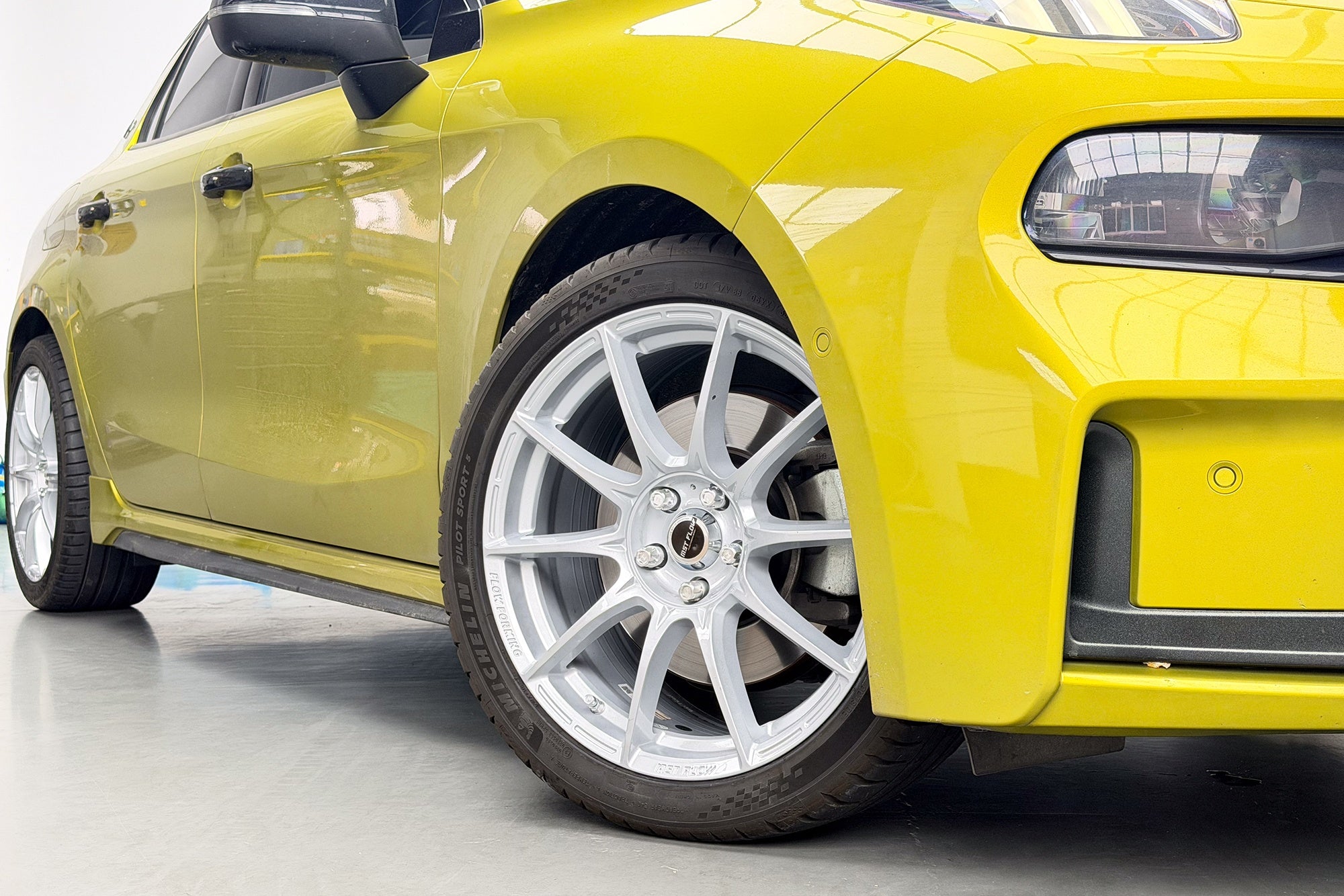 LYNK&CO 03-002-FF FK75