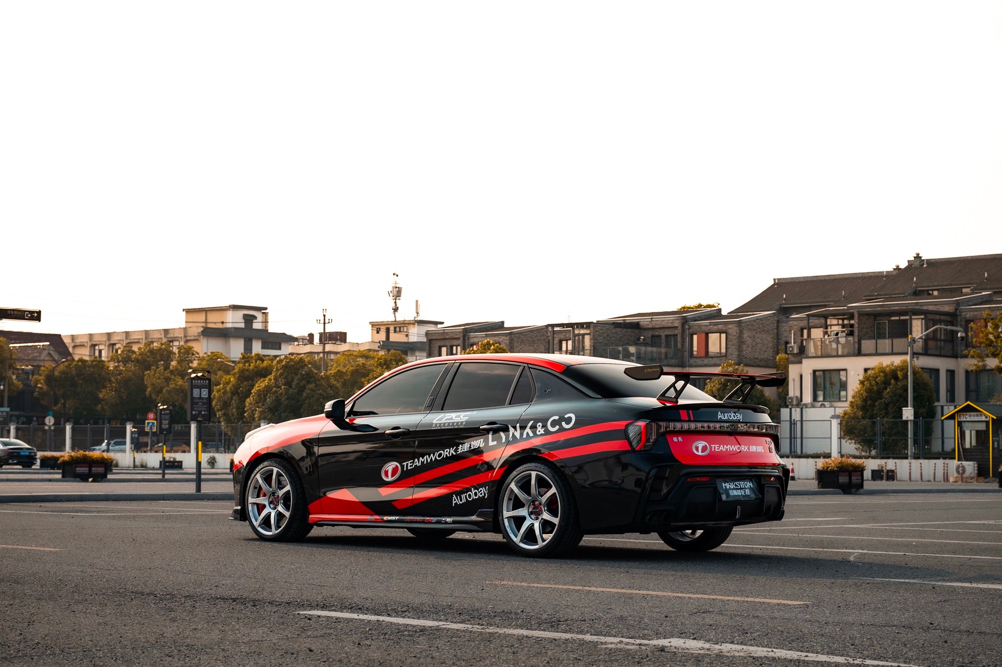 LYNK&CO 03-003-FF MR7