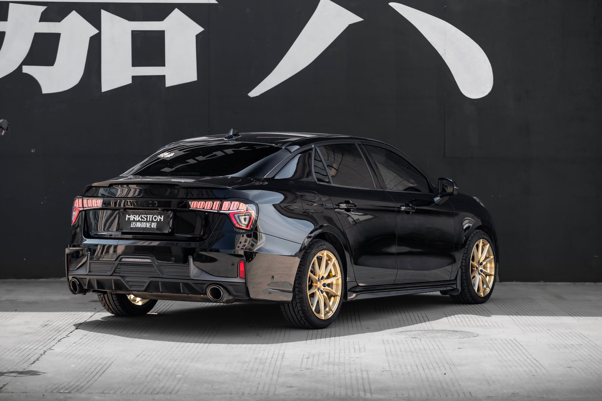 LYNK&CO 03-003-FG 011M