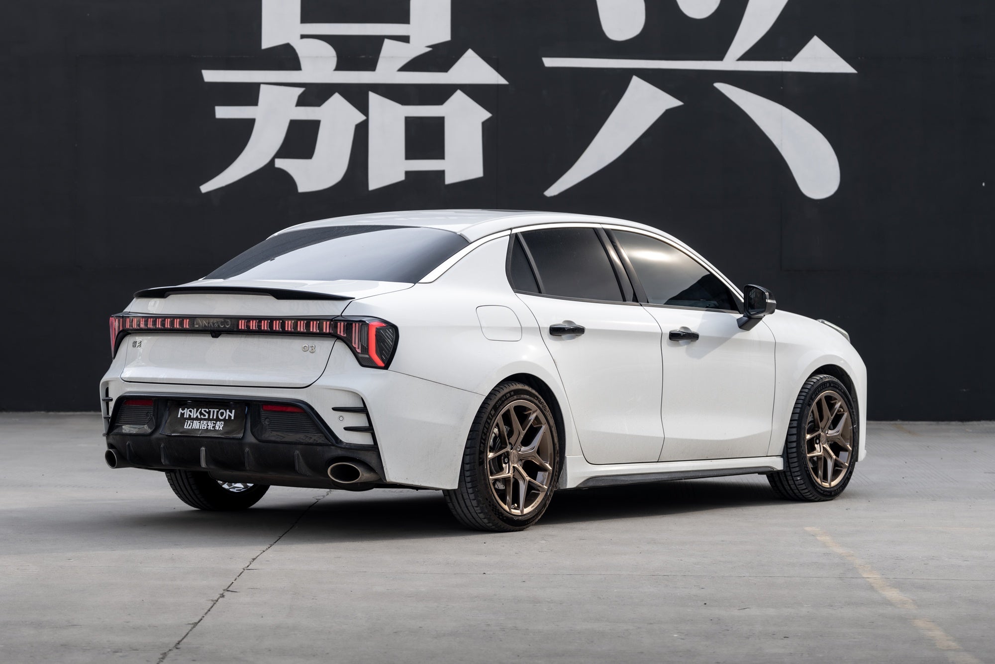 LYNK&CO 03-003-FG FK07RL
