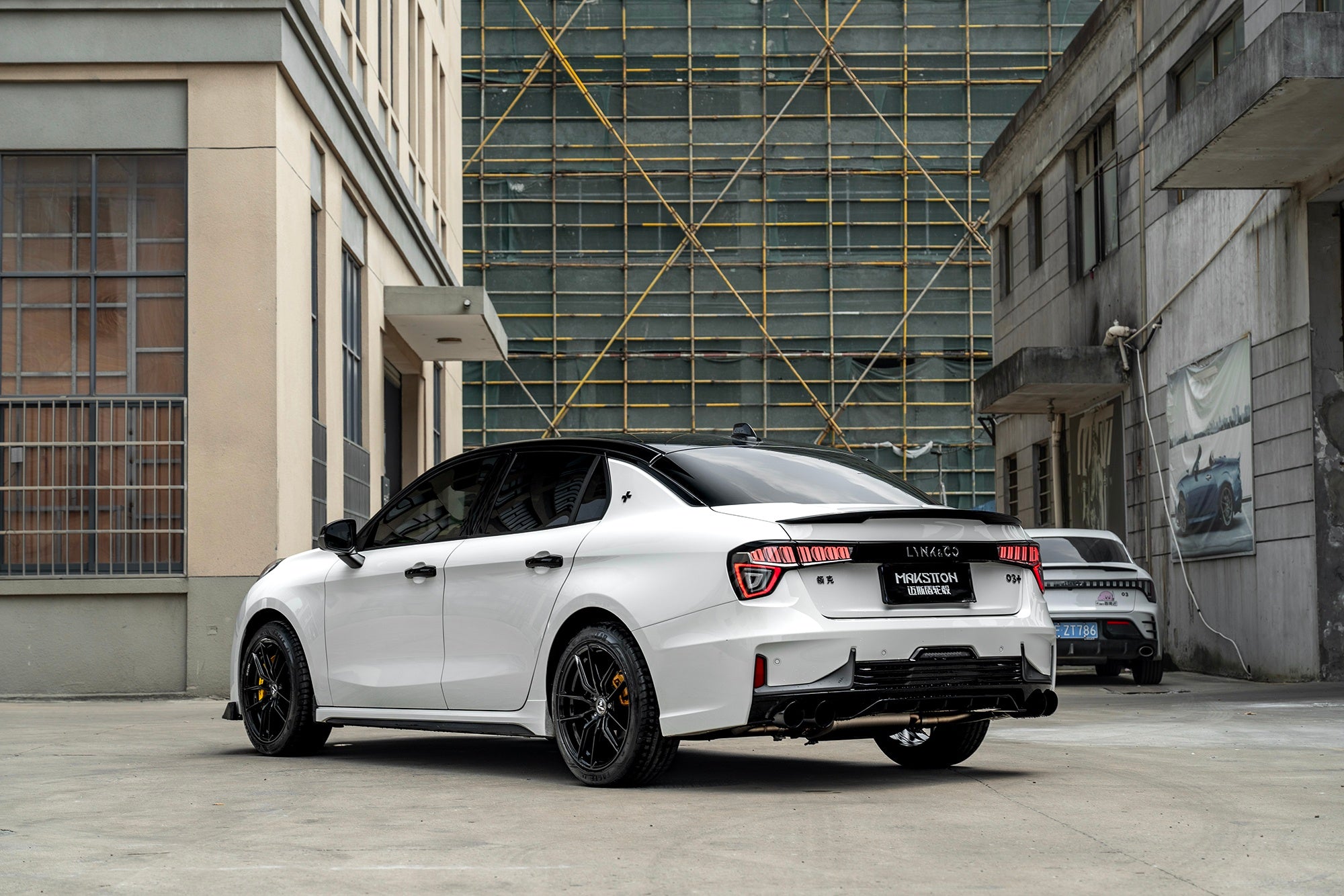 LYNK&CO 03-003-MST 713