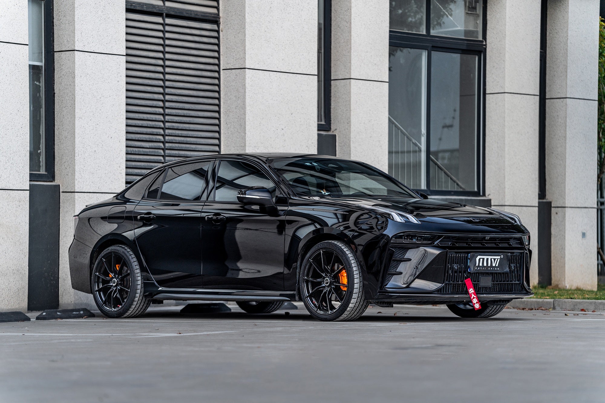 LYNK&CO 03-004-FF 011