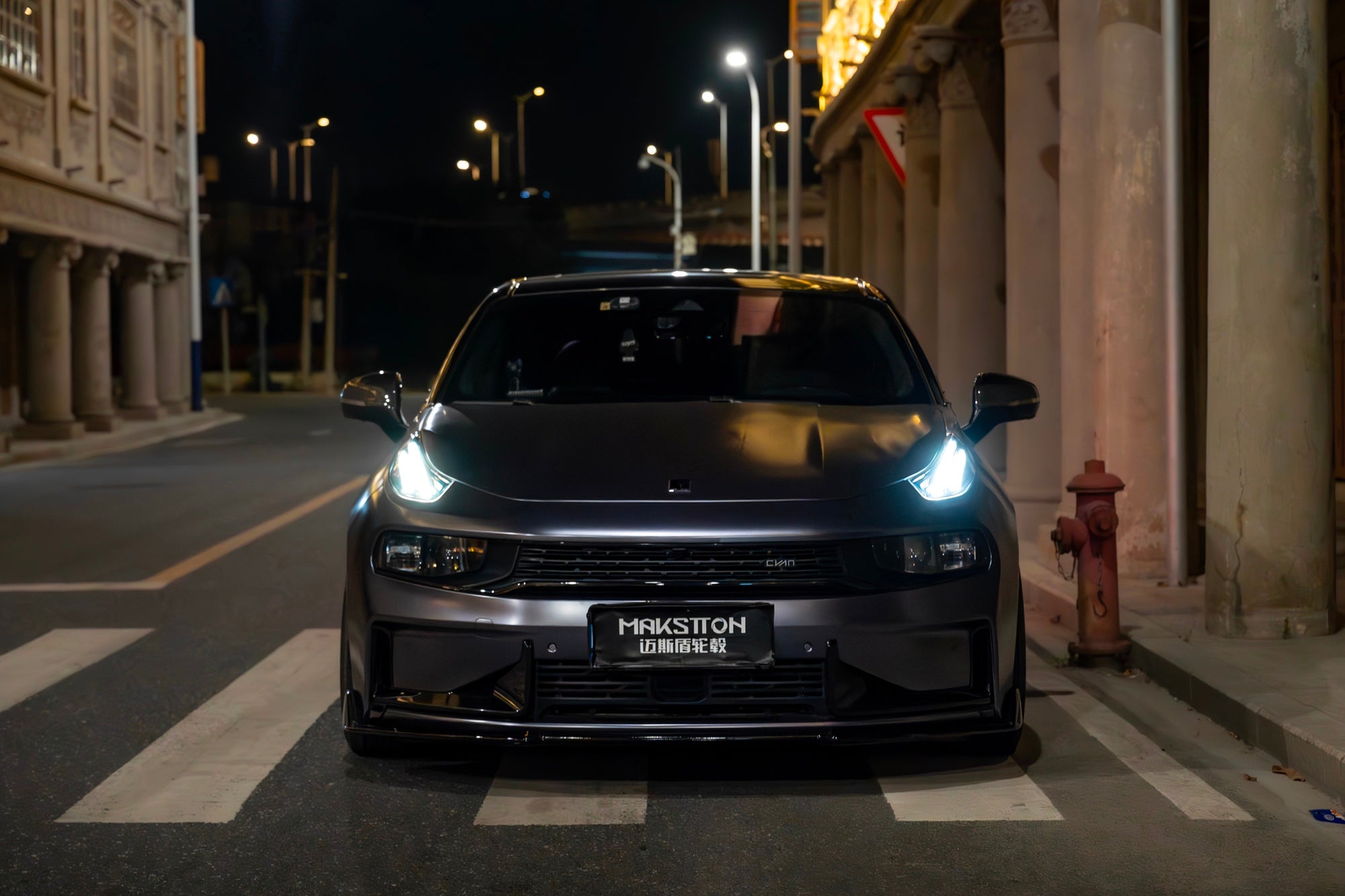 LYNK&CO 03-004-FF 011
