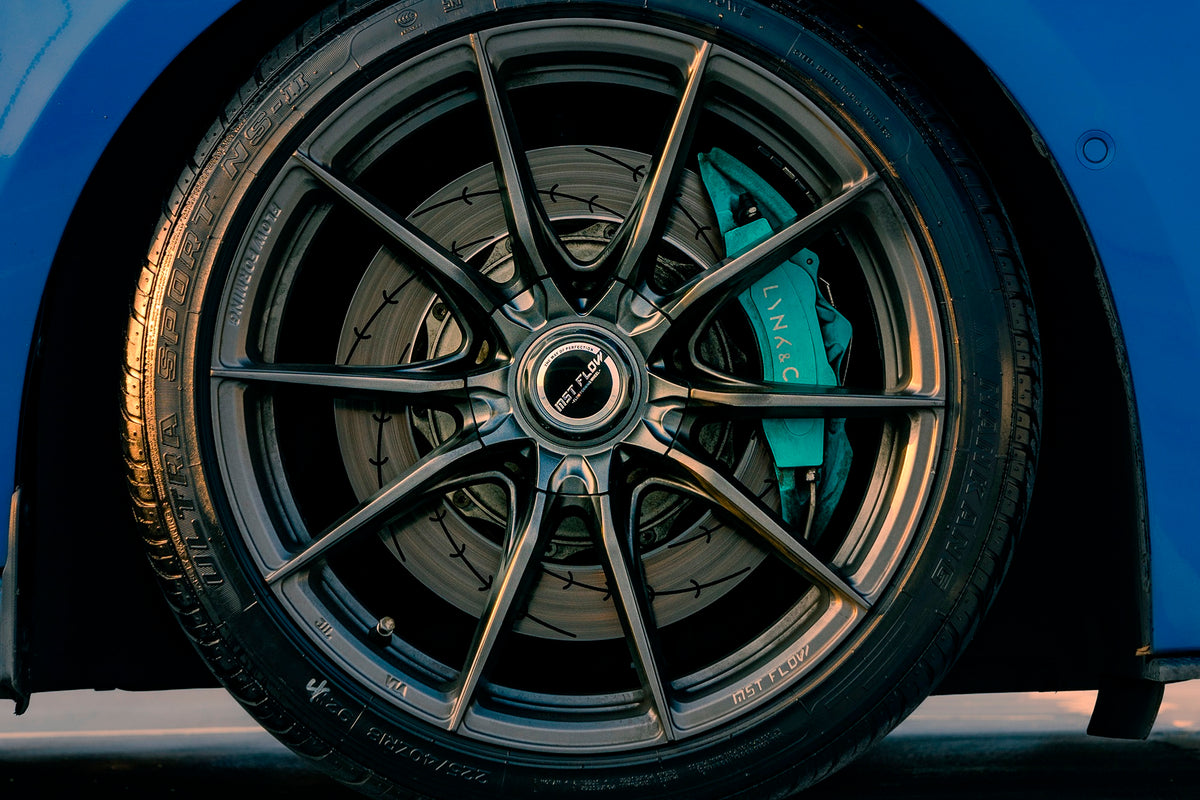LYNK&CO 03-004-FF 011