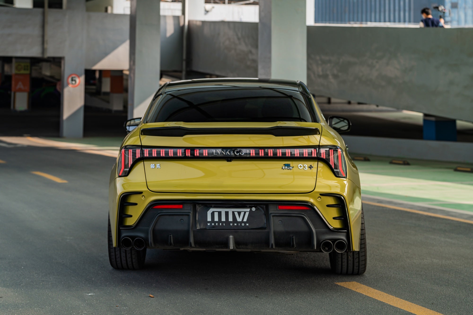 LYNK&CO 03-004-FF FK07