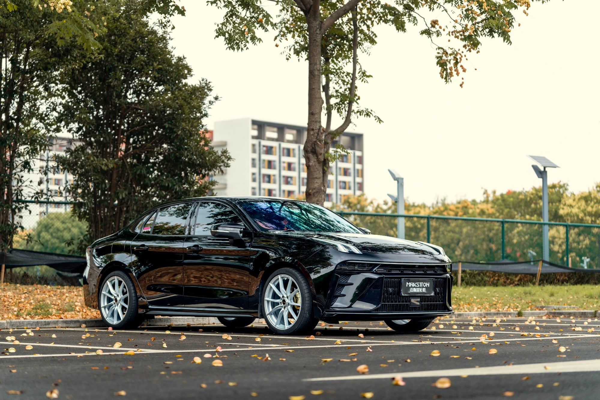 LYNK&CO 03-005-FF 011
