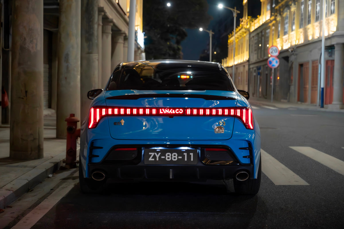 LYNK&CO 03-005-MST 718
