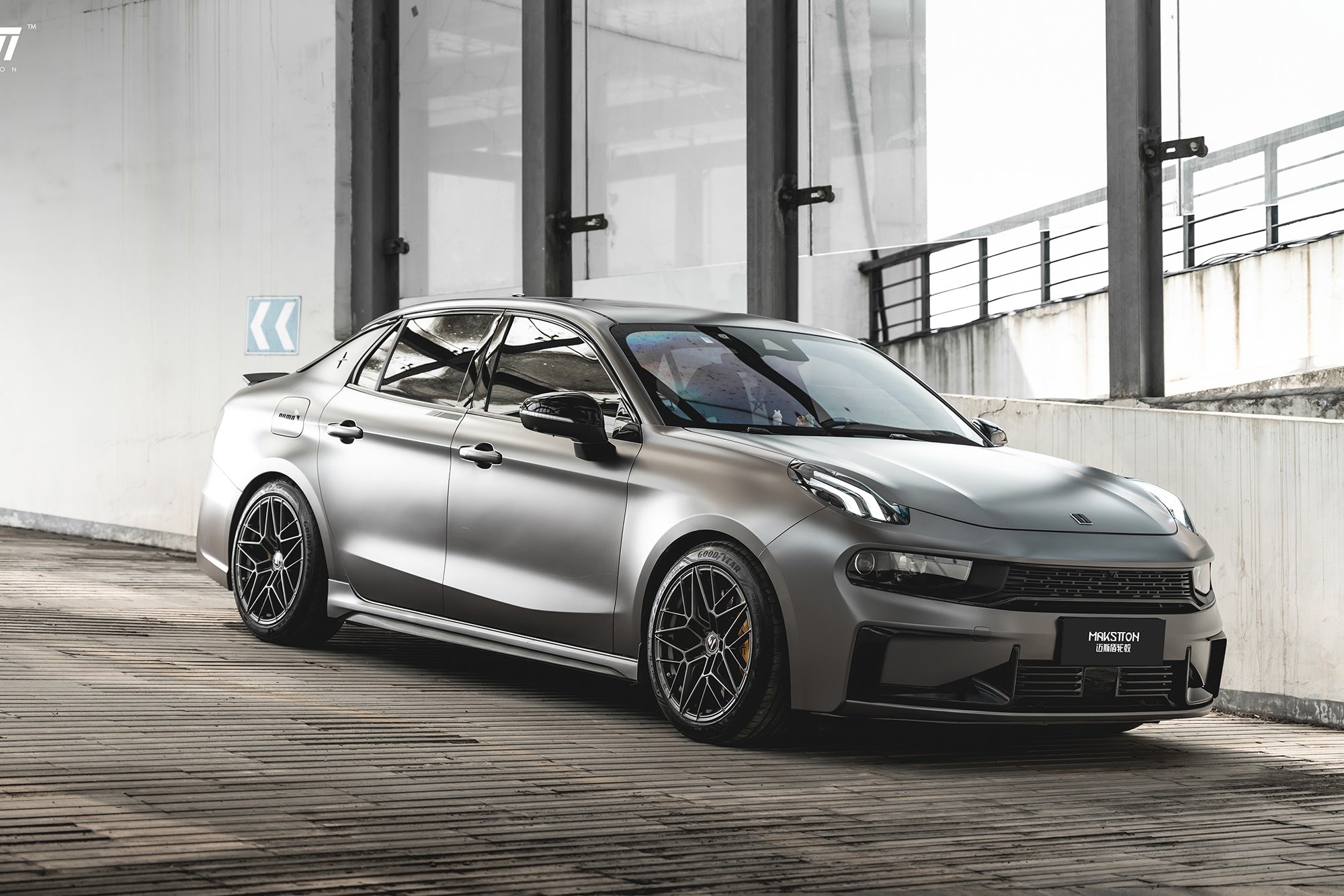 LYNK&CO 03-005-MST 718