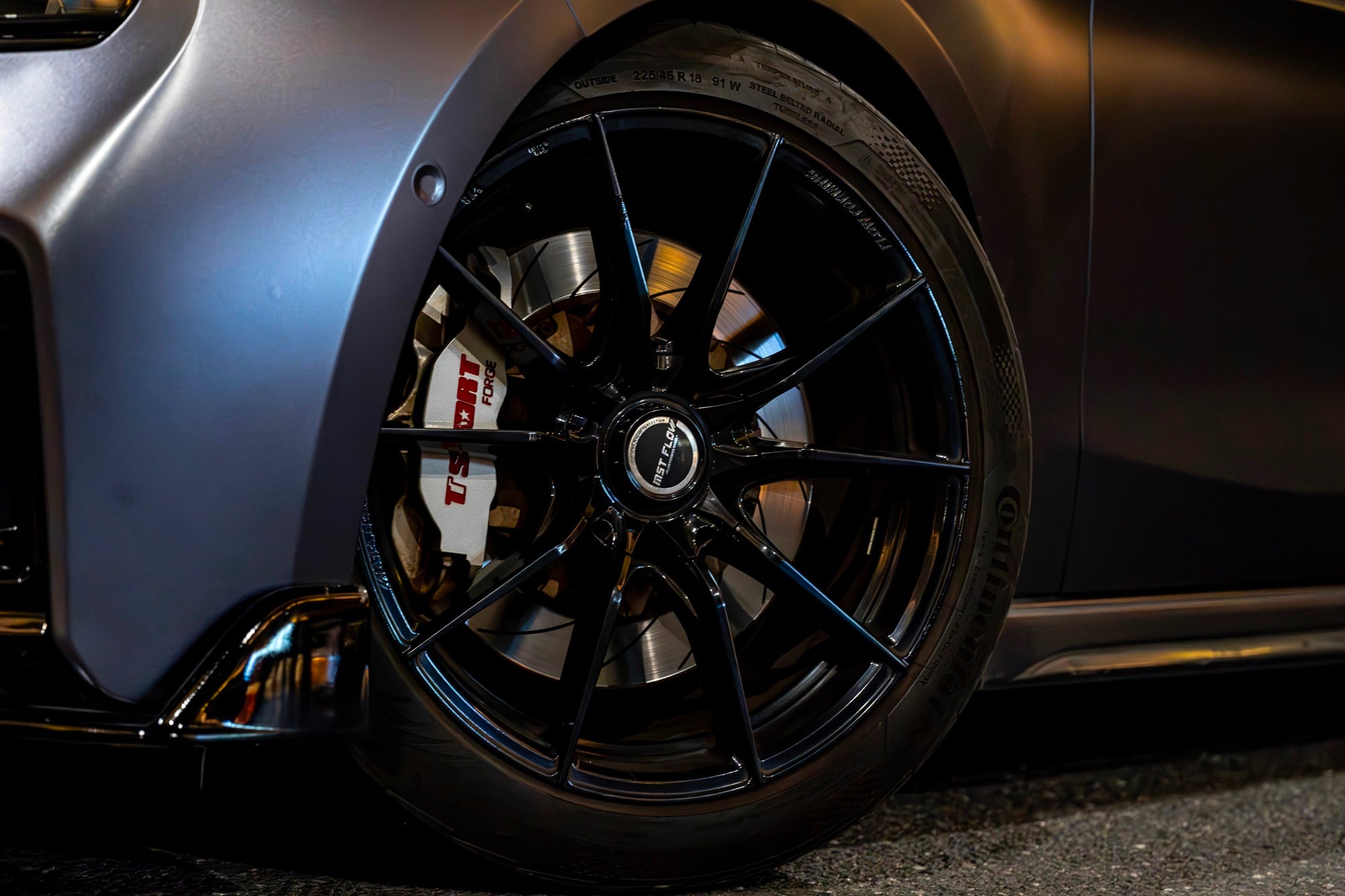 LYNK&CO 03-006-FF 011