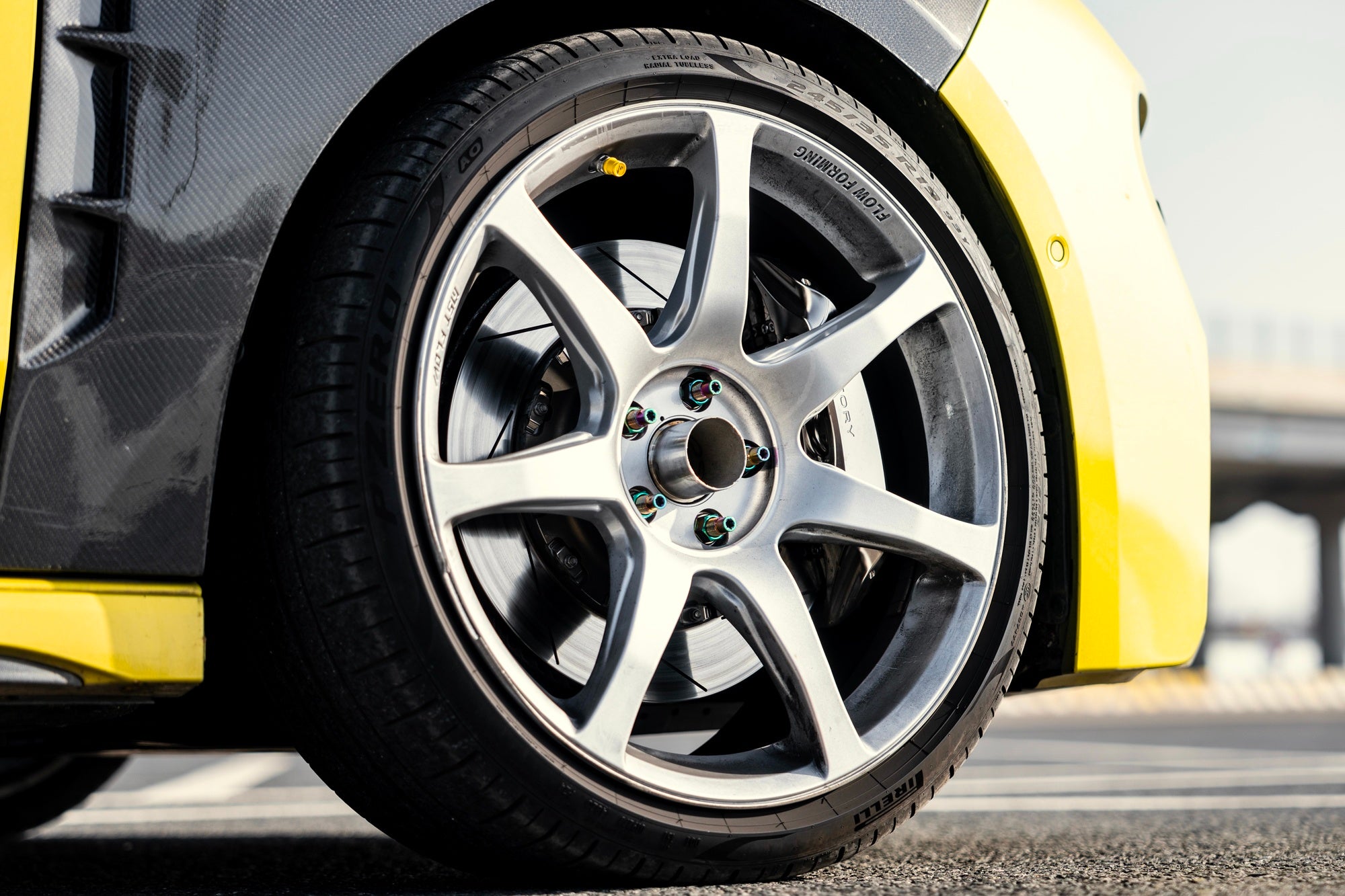LYNK&CO 03-006-FF MR7
