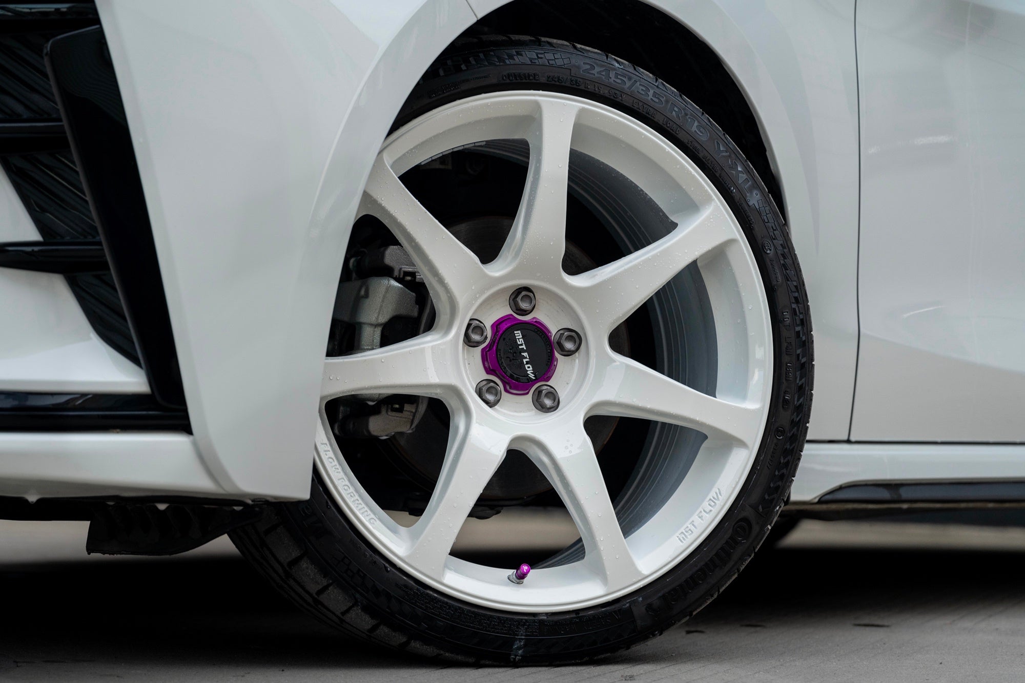 LYNK&CO 03-006-FF MR7