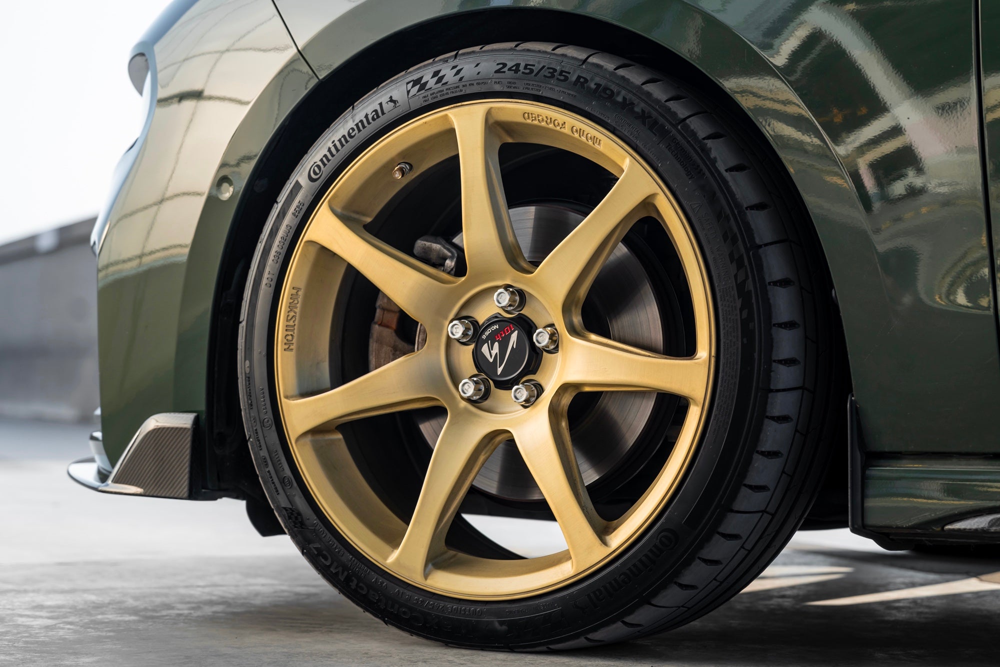 LYNK&CO 03-006-FG MR7 MONO