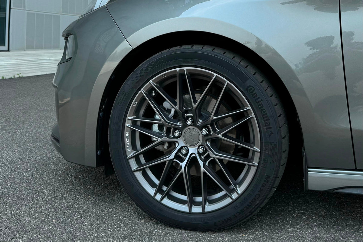 LYNK&CO 03-006-MST 715