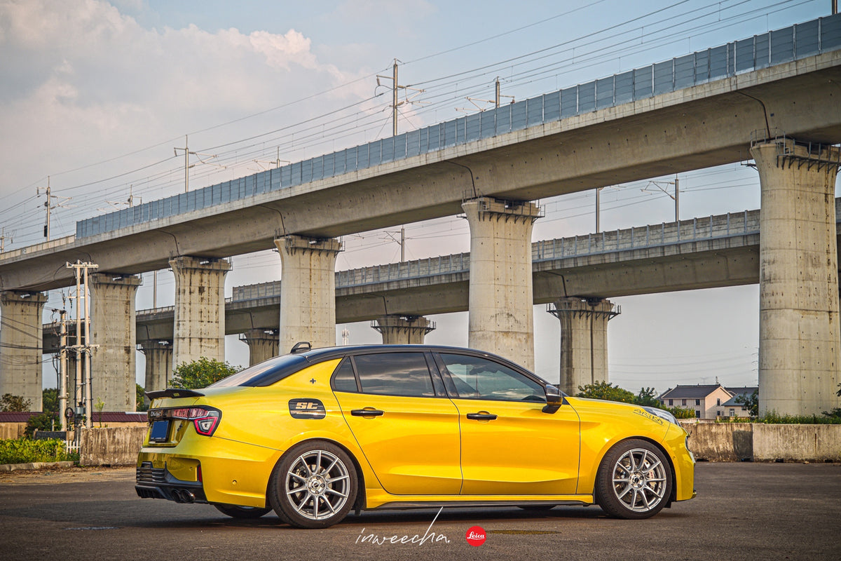 LYNK&CO 03+-002-FF FK75