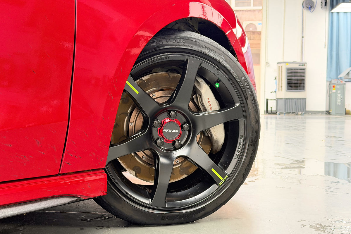 LYNK&CO 03+-002-FF MR6