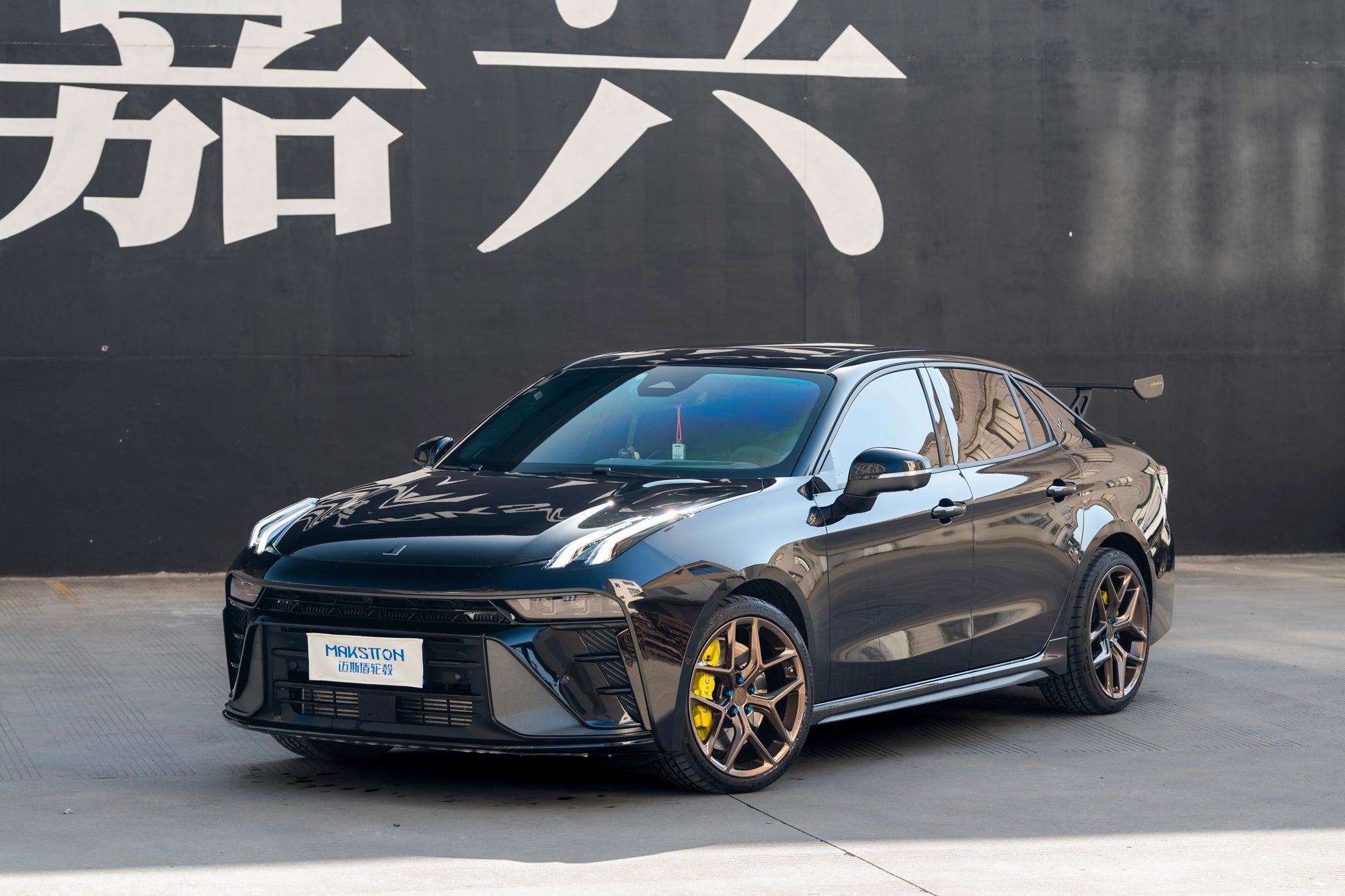 LYNK&CO 03+-002-FG FK07RLR