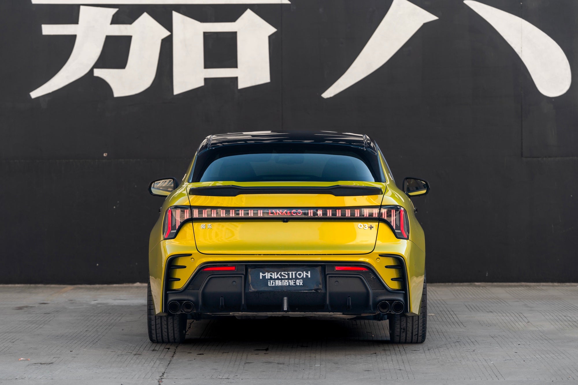 LYNK&CO 03+-005-FF MR7
