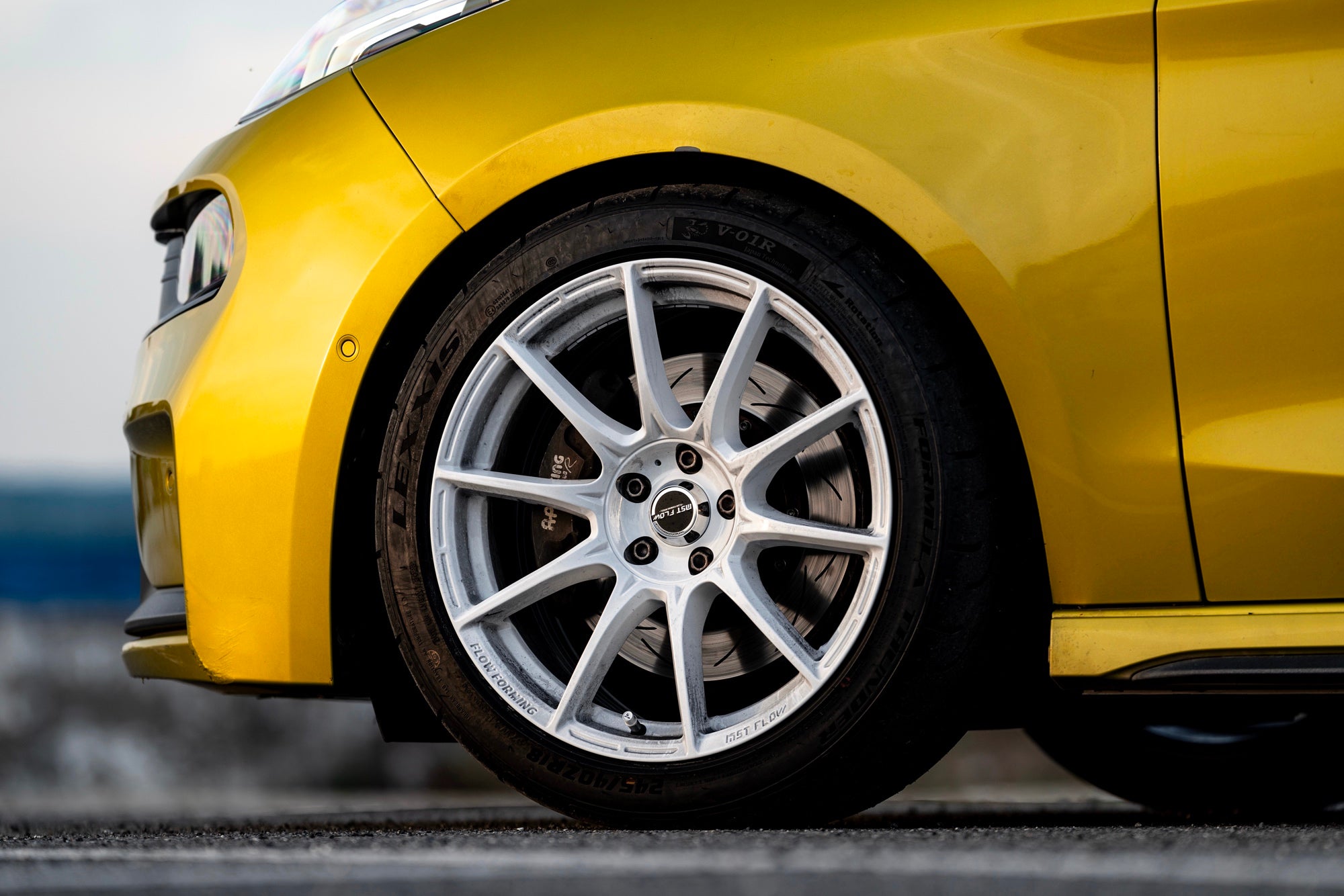LYNK&CO 03+-006-FF FK75