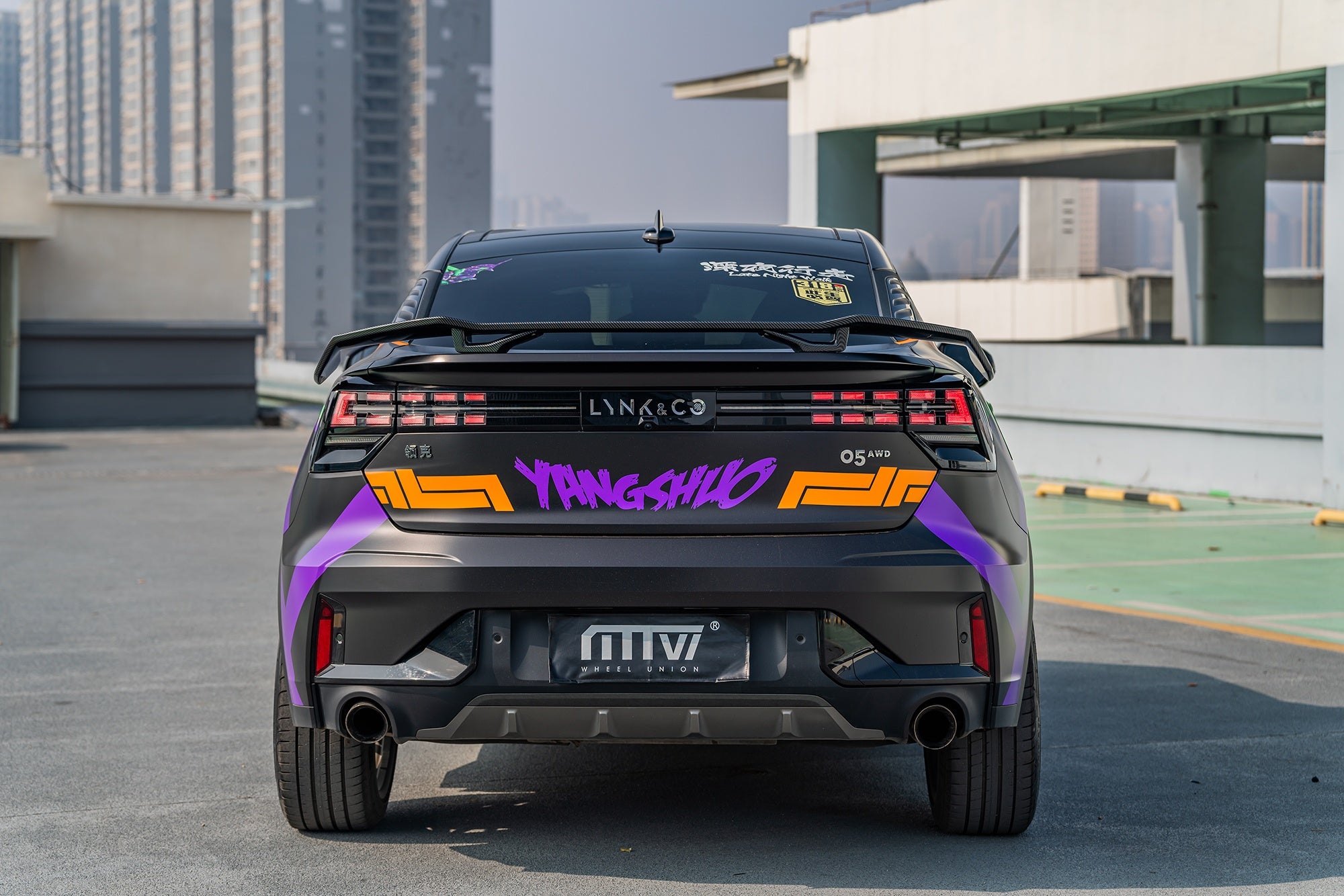 LYNK&CO 05-005-MST 718