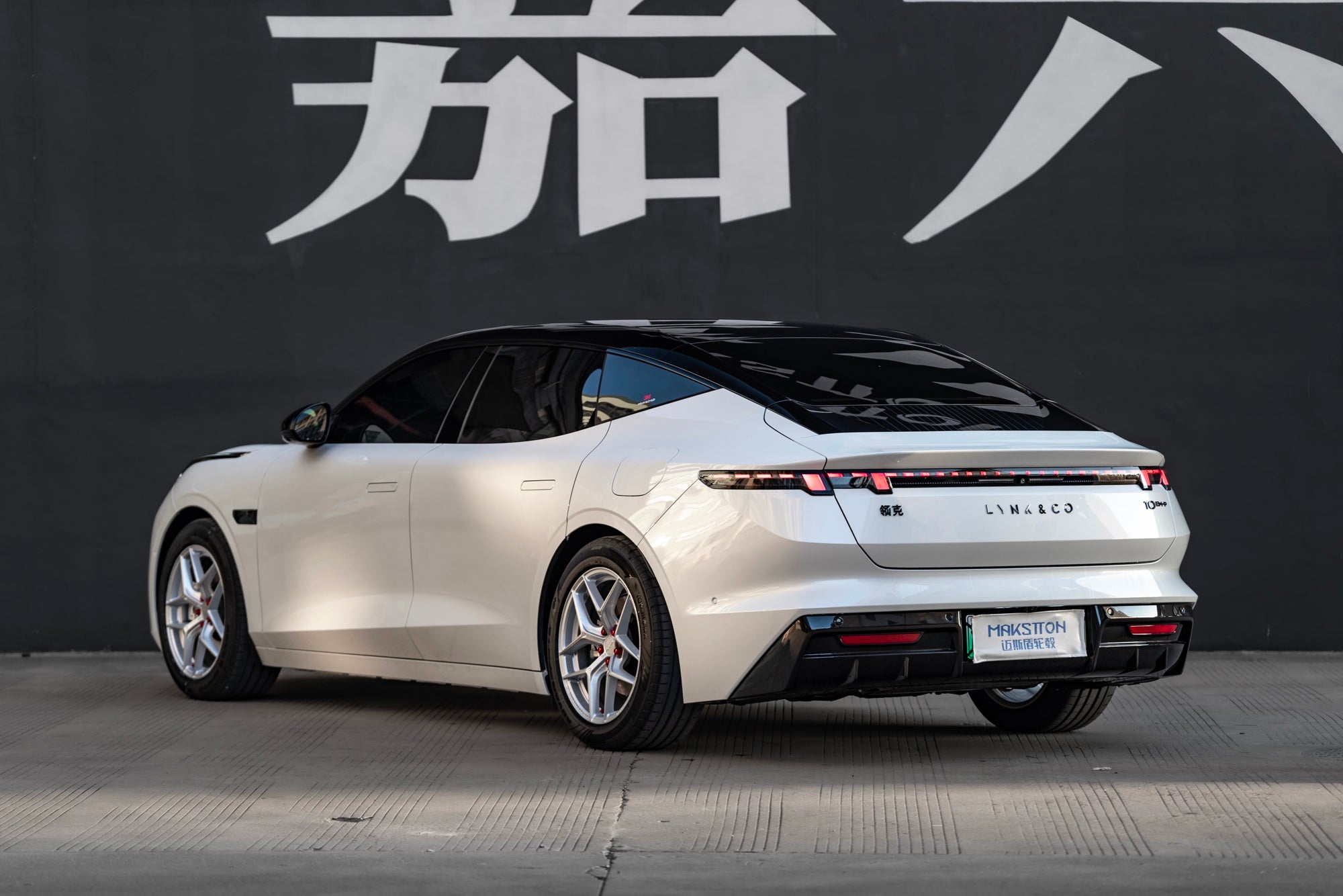 LYNK&CO 10 EM-P-003-FF FK07