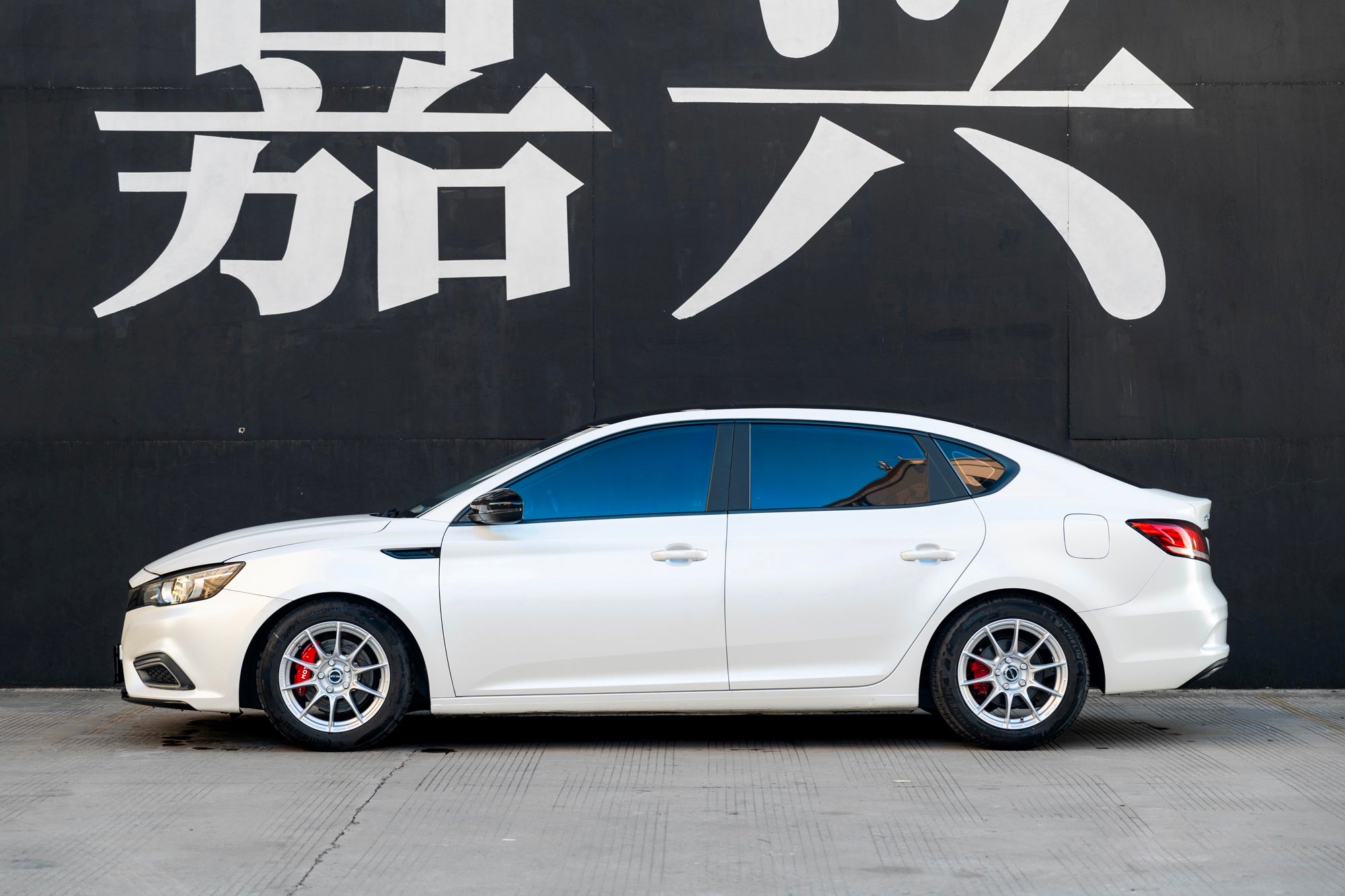 MG6-001-FF FK75