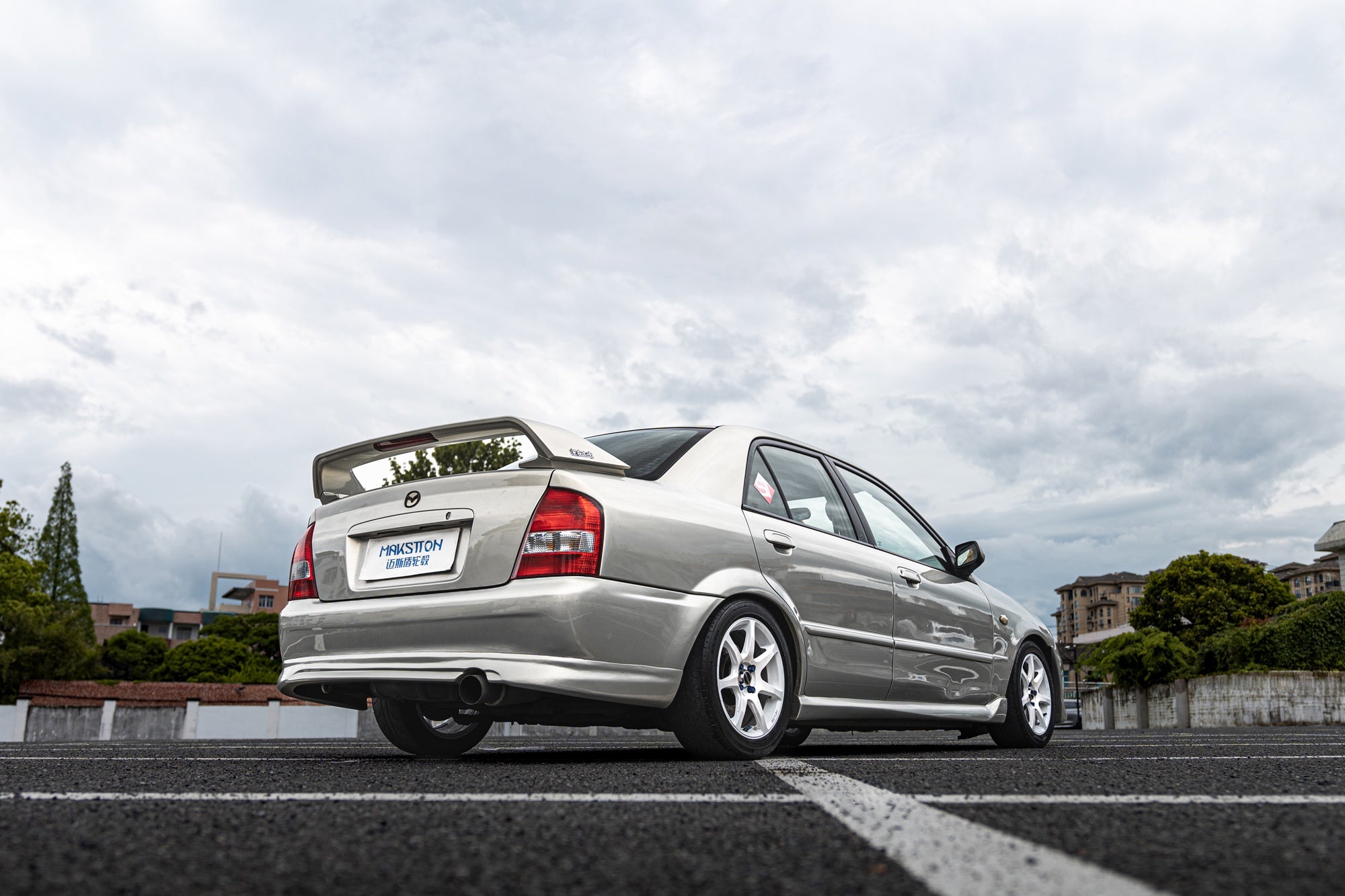 MAZDA 323-003-FF MR7S