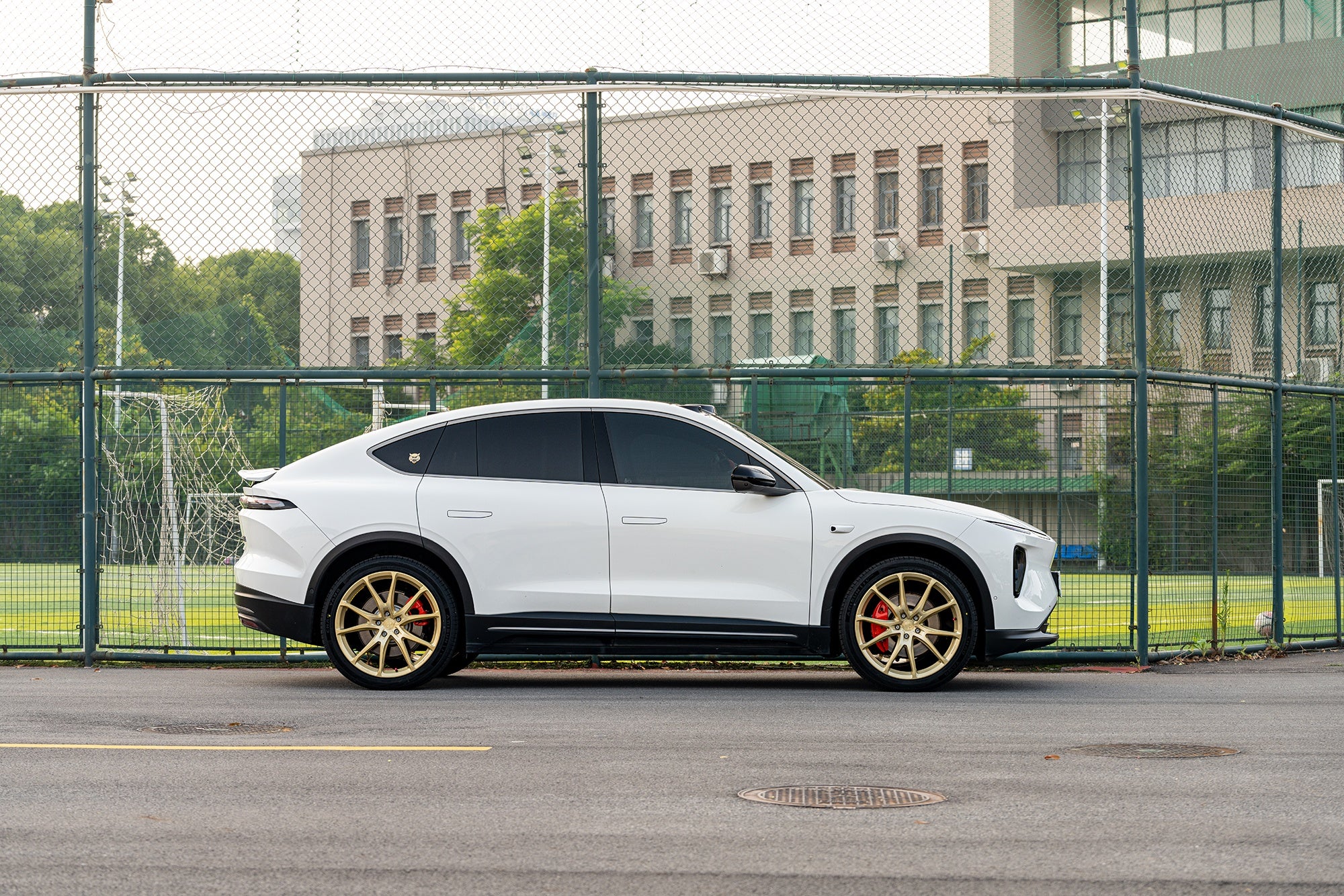 NIO EC6-001-FG FR9