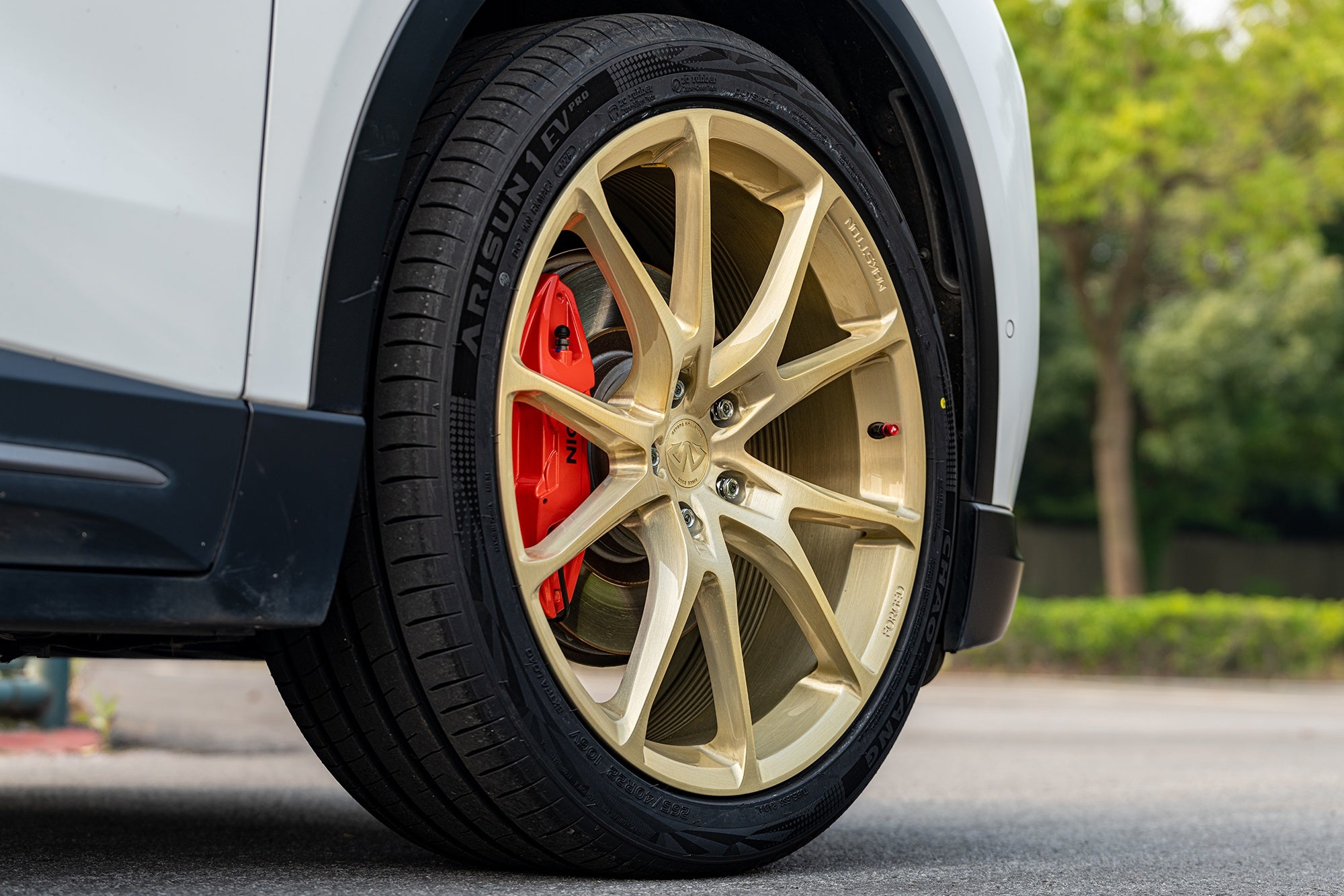 NIO EC6-003-FG FR9