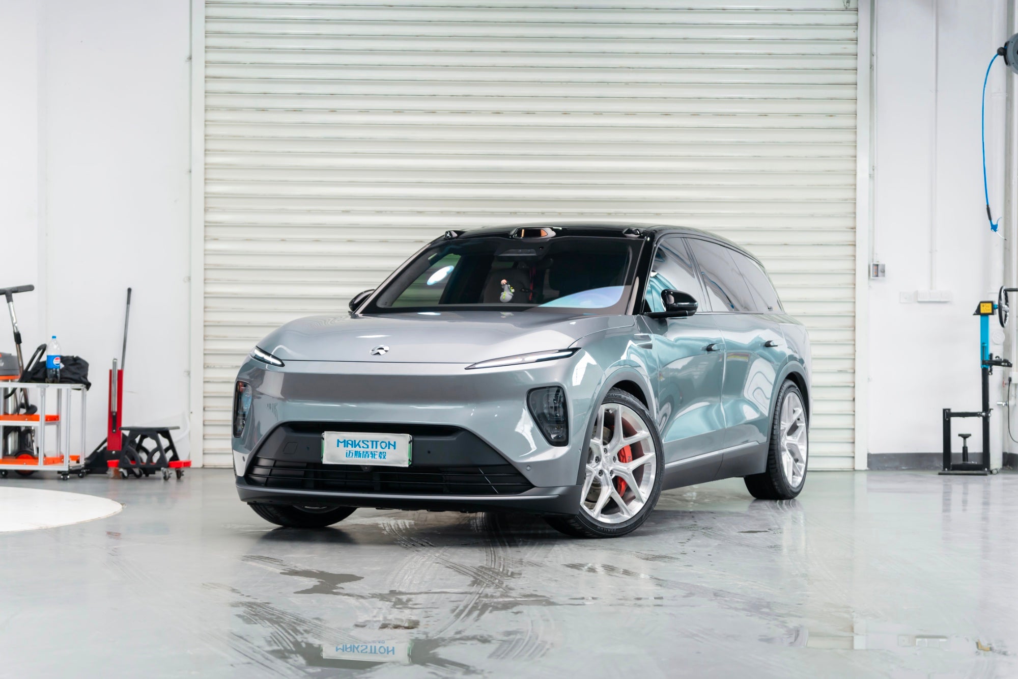 NIO ES8-002-FG FK07R