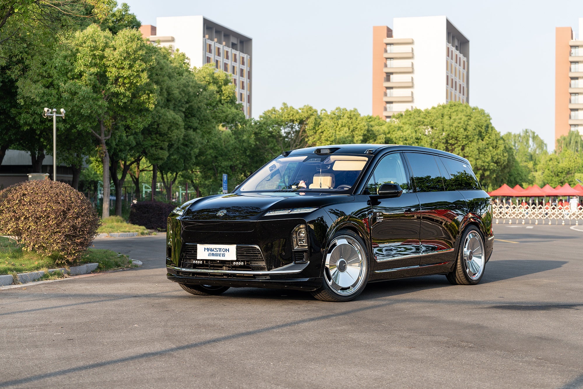 NIO ES8-003-FG BO03