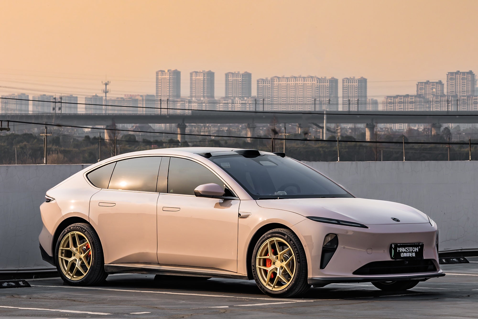 NIO ET5-002-FG FK07