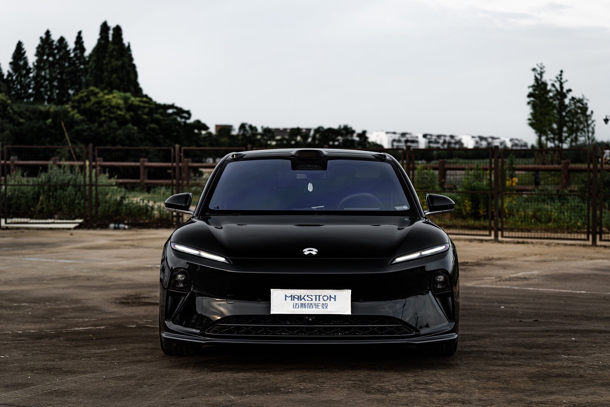 NIO ET5-006-FG2P FK07