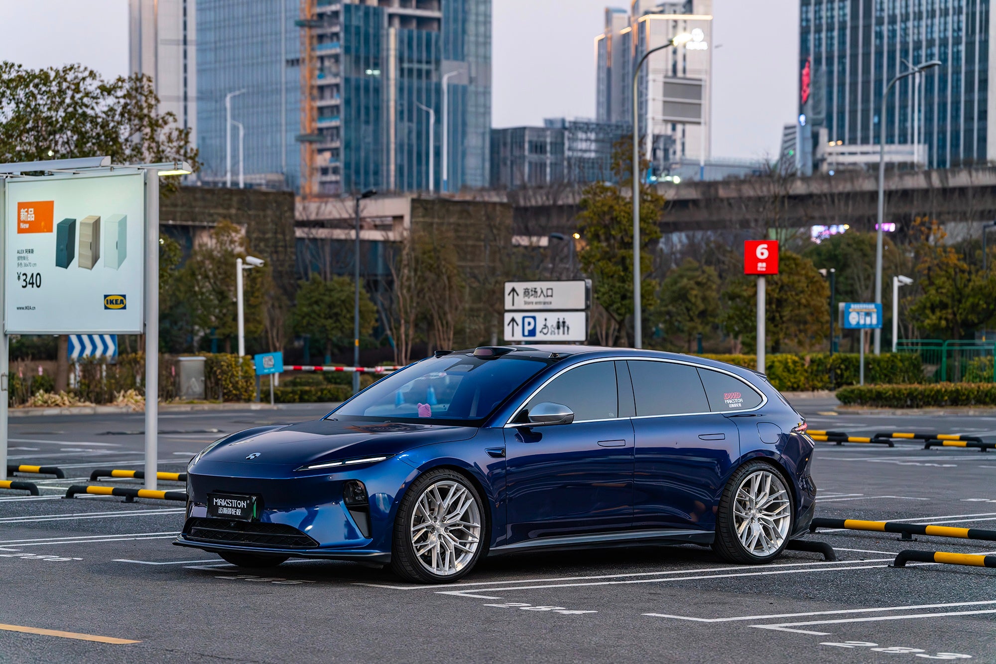 NIO ET5T-002-FG FK08
