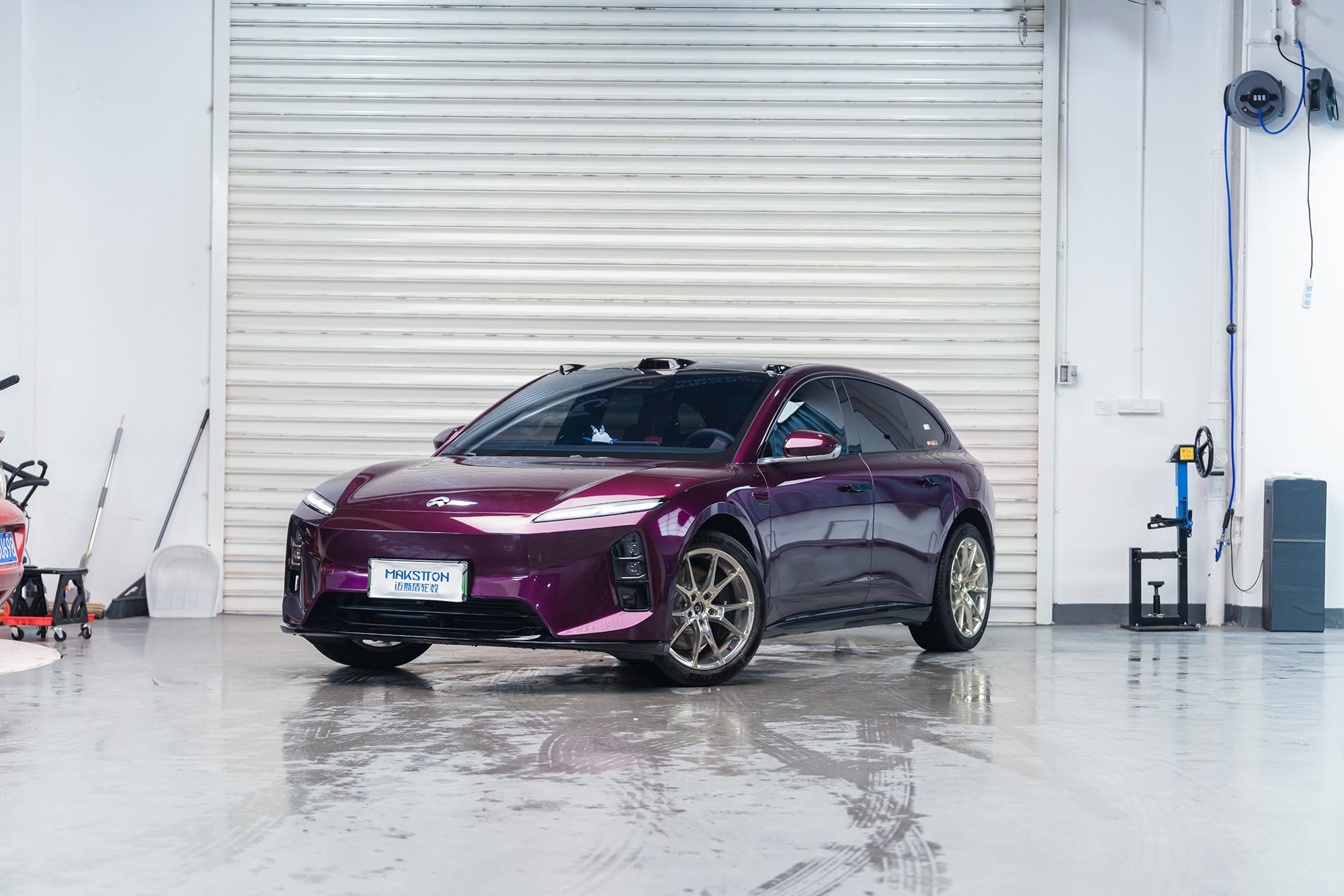 NIO ET5T-002-FG FR9
