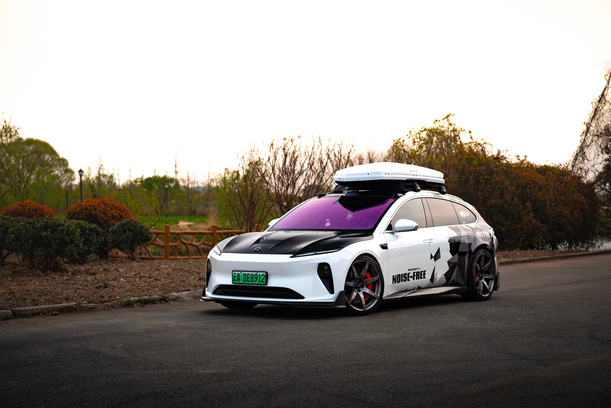 NIO ET5T-002-FG MR7