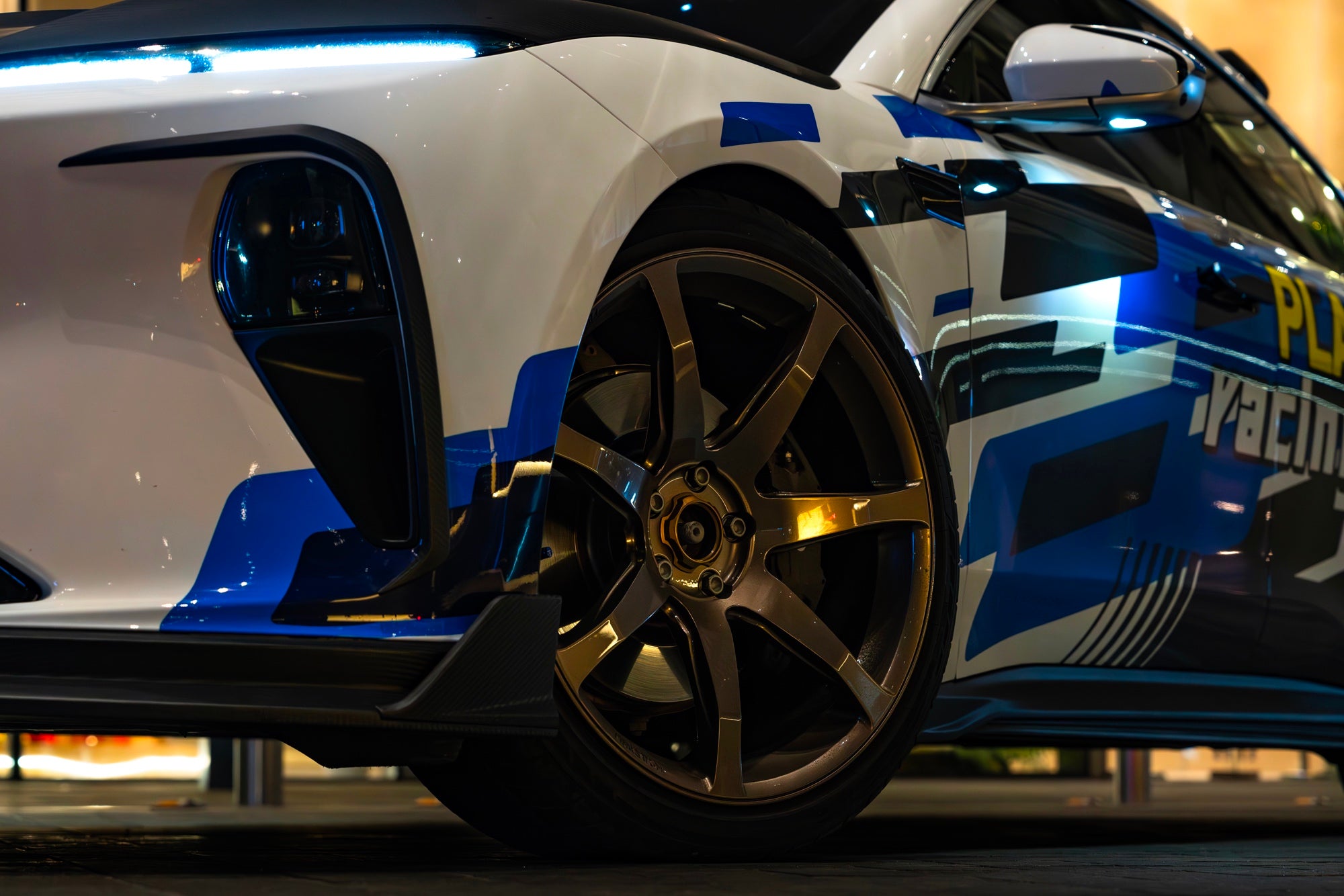 NIO ET5T-004-FG MR7