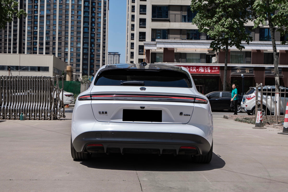 NIO ET5T-005-FF MR7