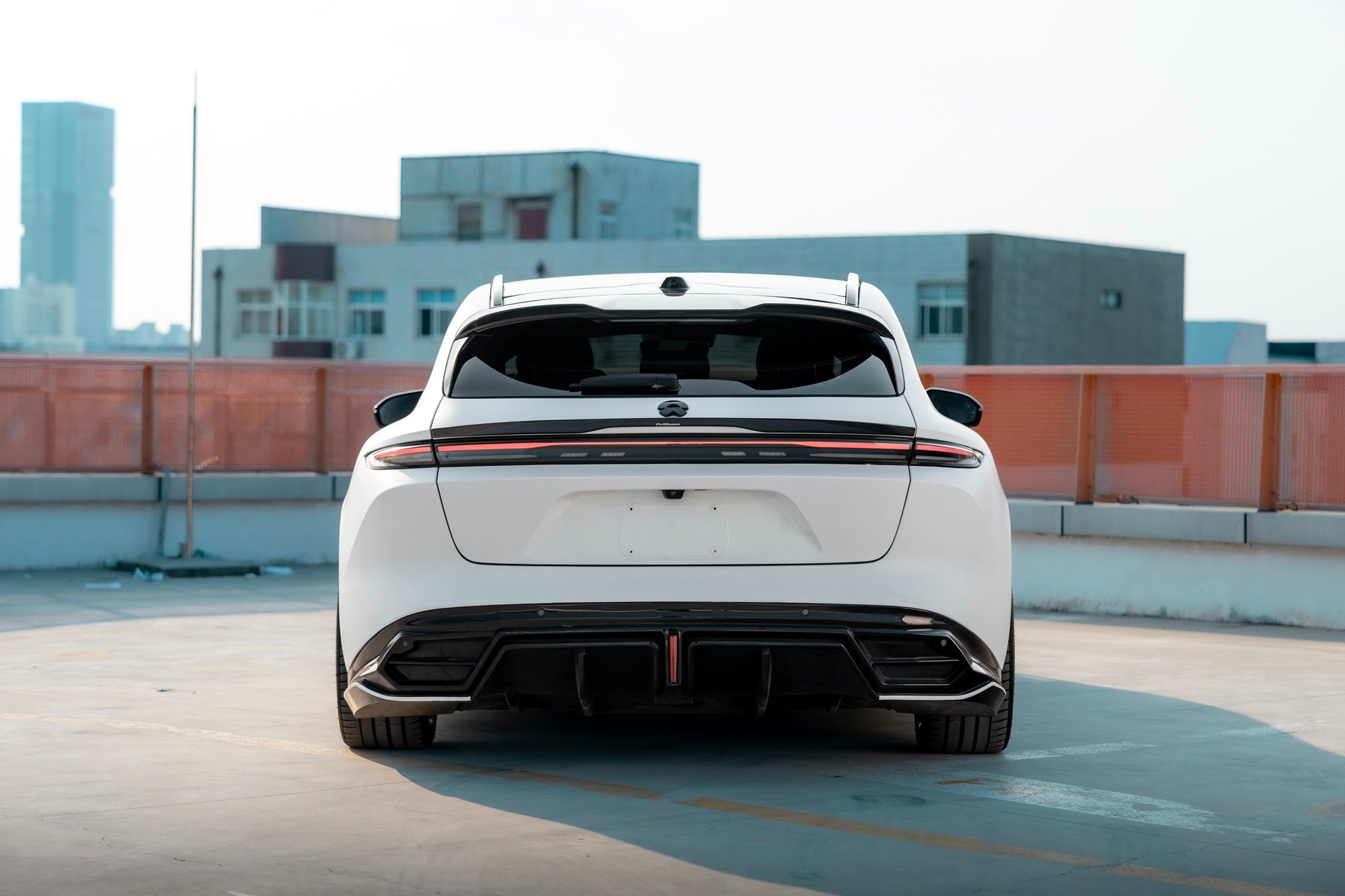 NIO ET5T-005-FF MR7